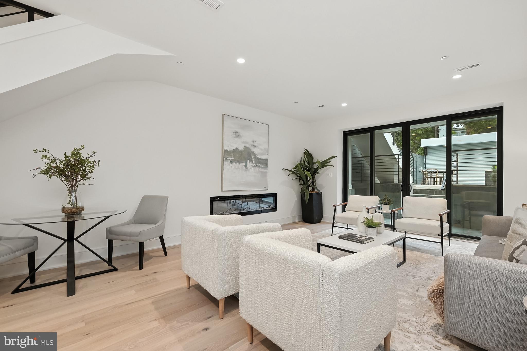 BURLEITH - Residential