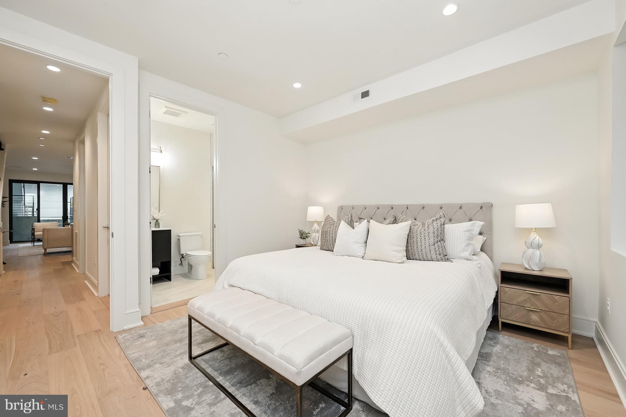 BURLEITH - Residential