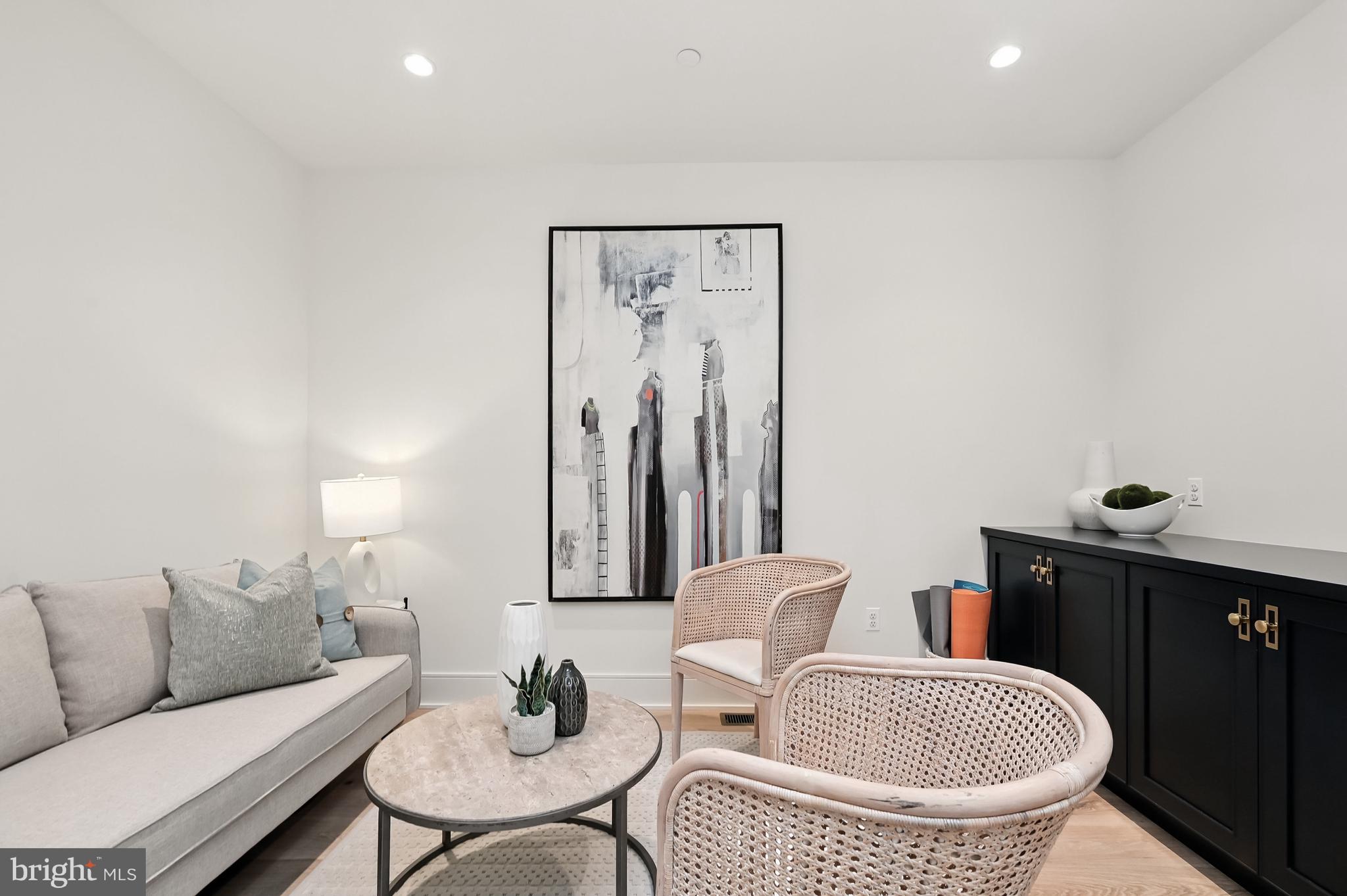 BURLEITH - Residential