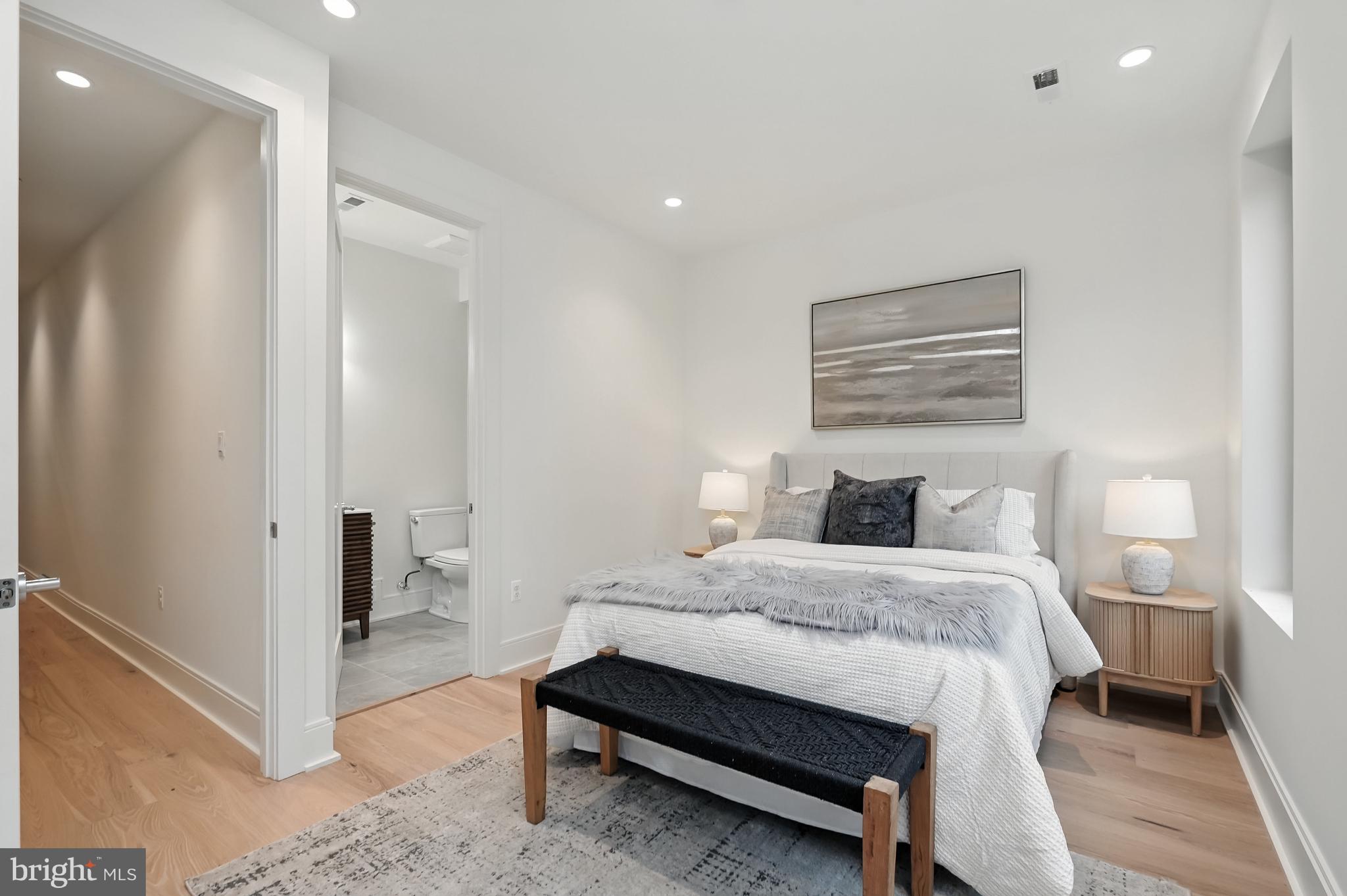 BURLEITH - Residential