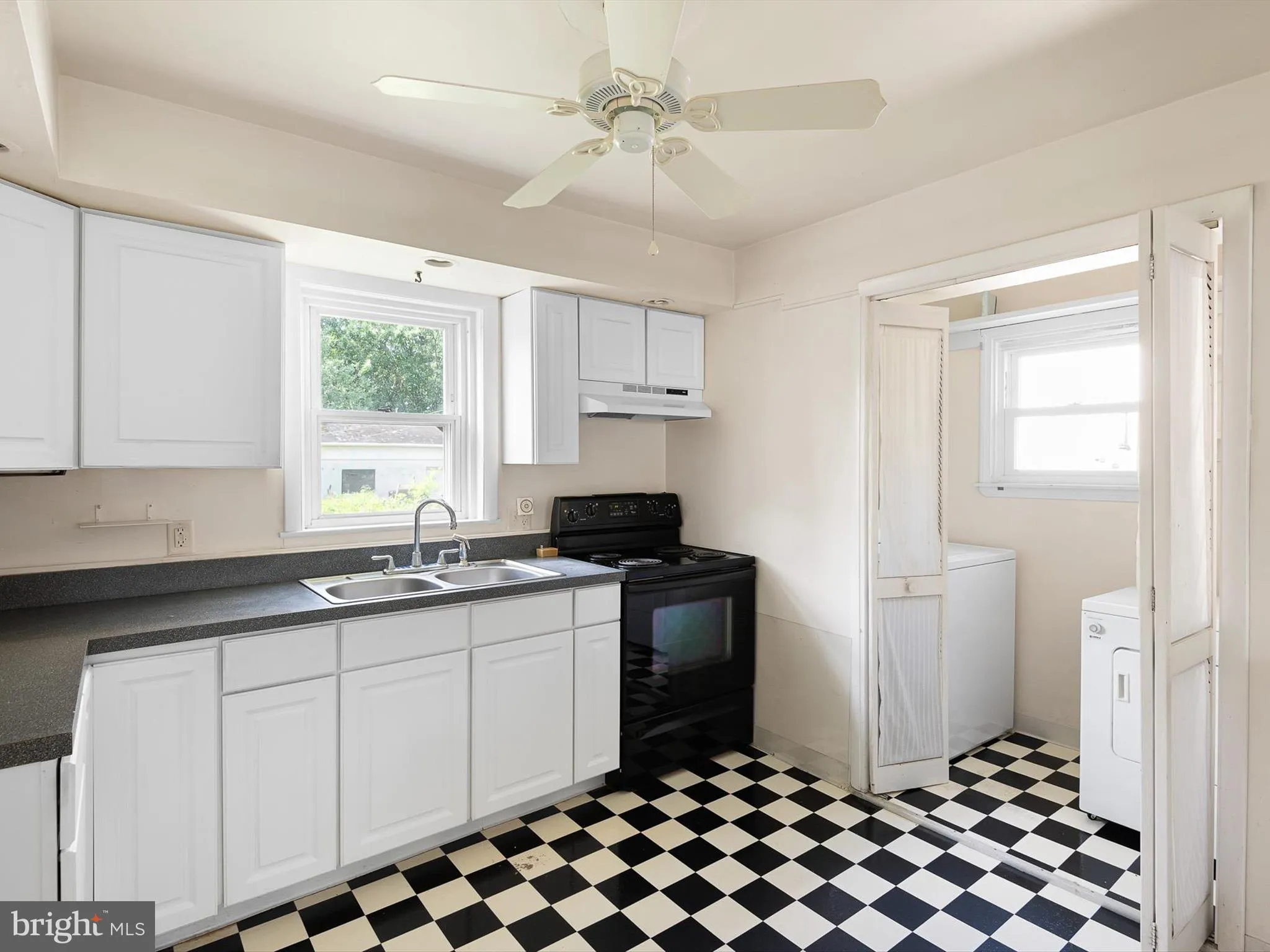 Wilmington, Delaware 19805, United States, 2 Bedrooms Bedrooms, ,2 BathroomsBathrooms,Residential,Coming Soon,176575