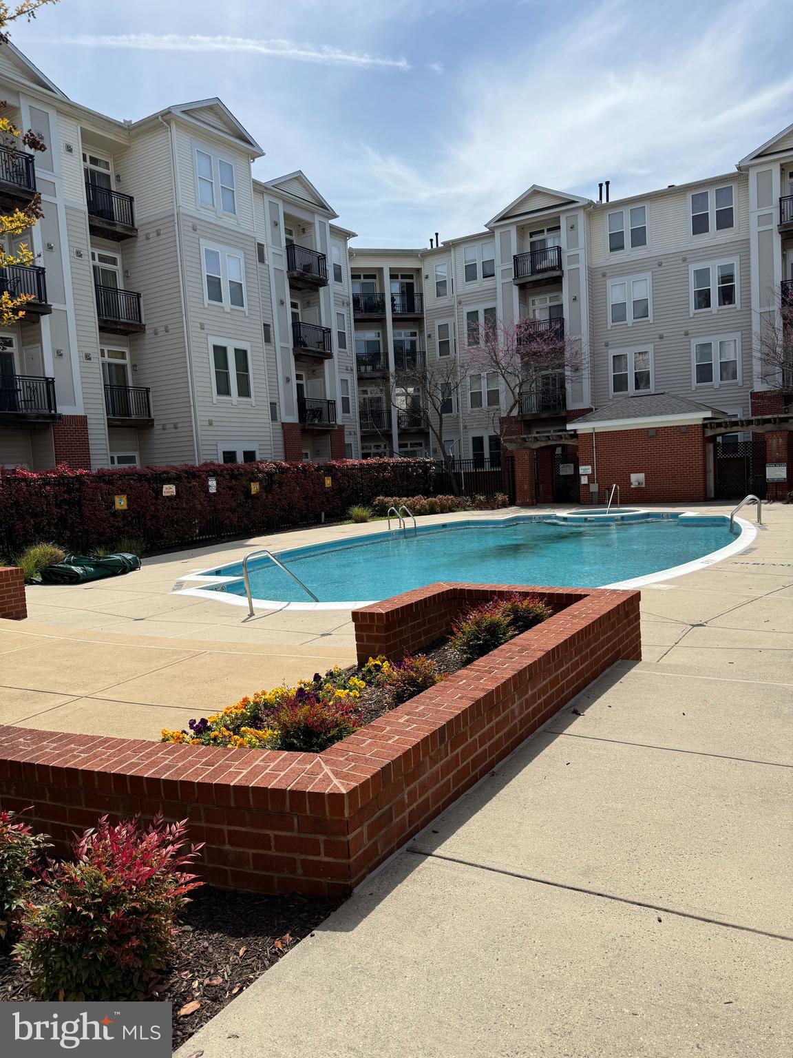 HALSTEAD AT THE METRO II - Residential