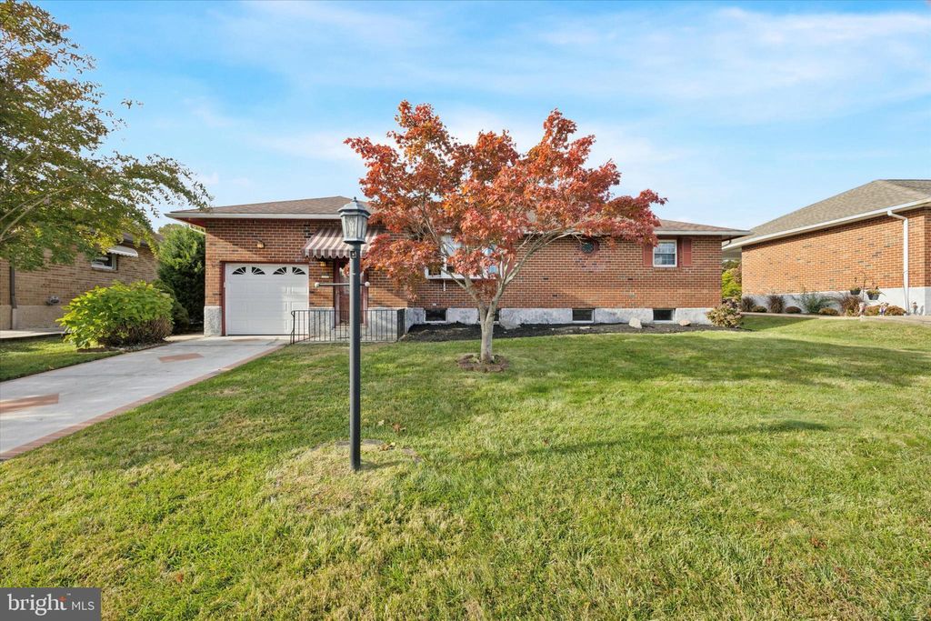 Photo of 1704 Walter Drive, WILMINGTON, DE 19810 (MLS # DENC2092016)