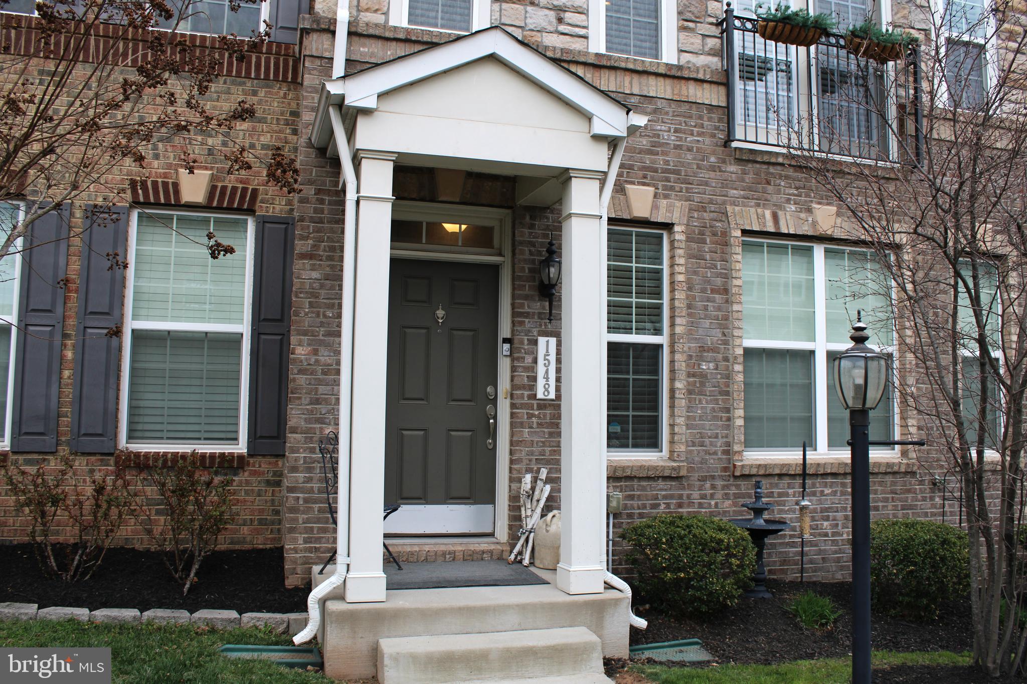 RIVER POINTE - Residential Lease