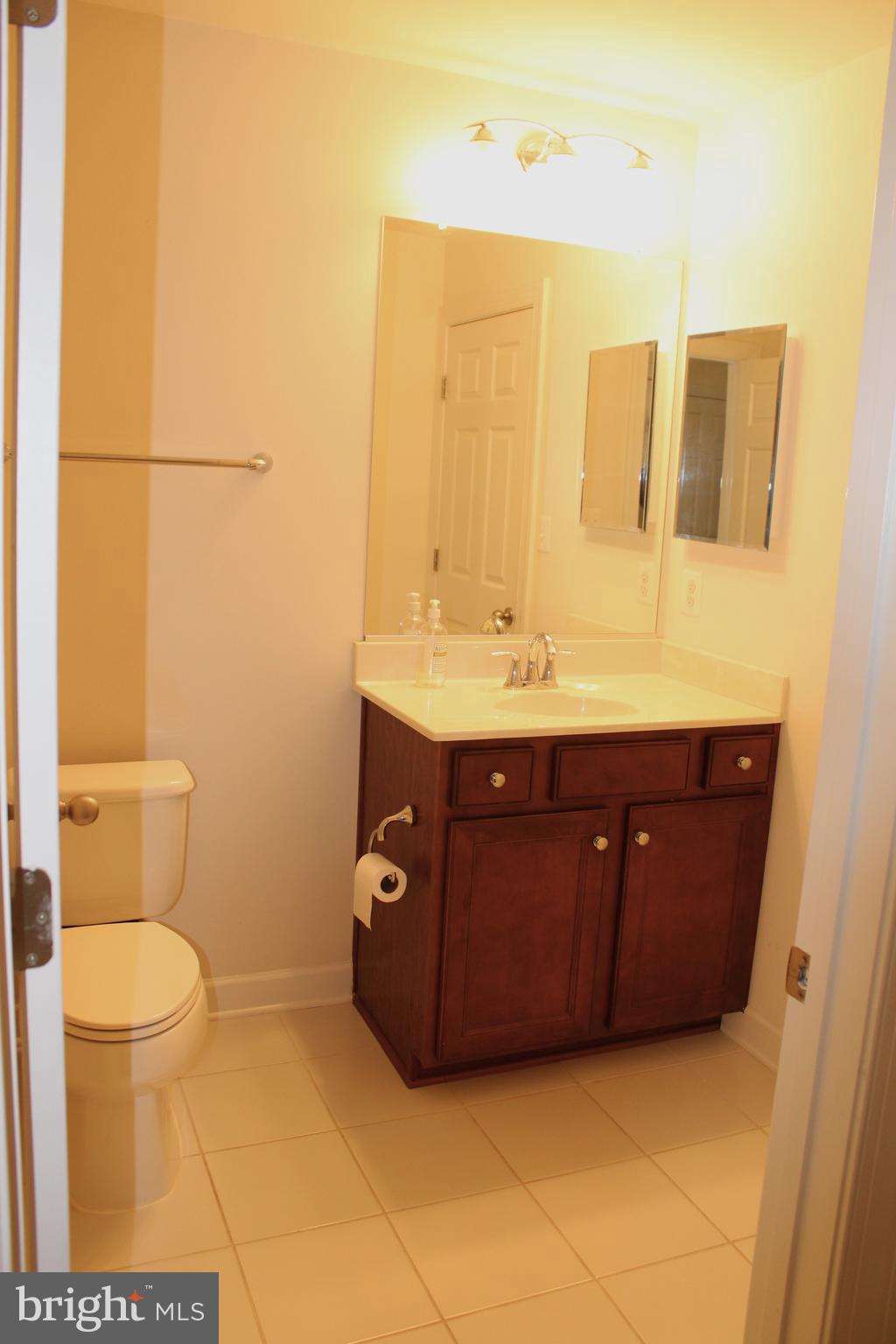 RIVER POINTE - Residential Lease