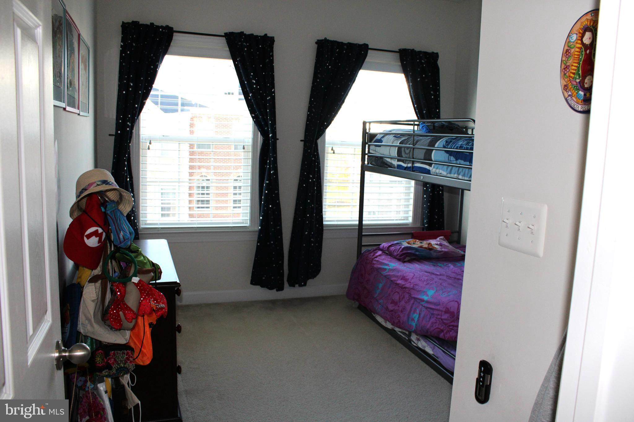 RIVER POINTE - Residential Lease