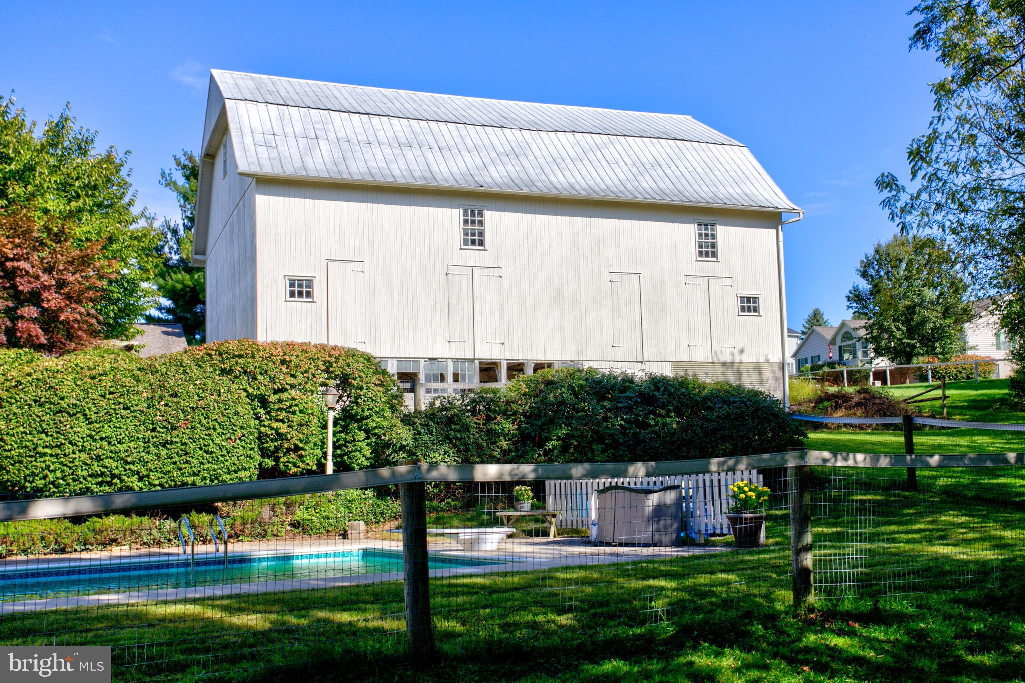 PINE HILL ESTATES - Residential