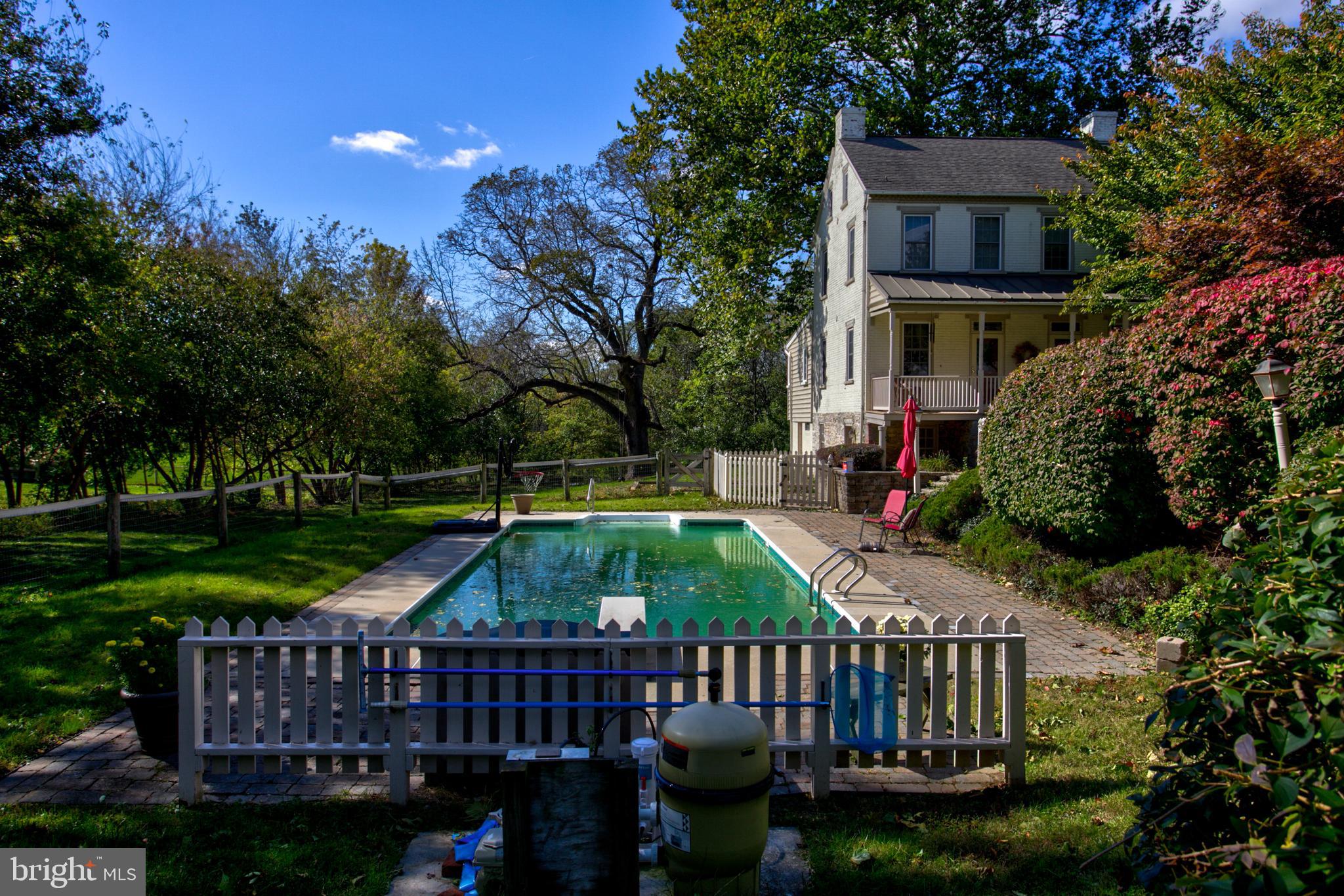 PINE HILL ESTATES - Residential