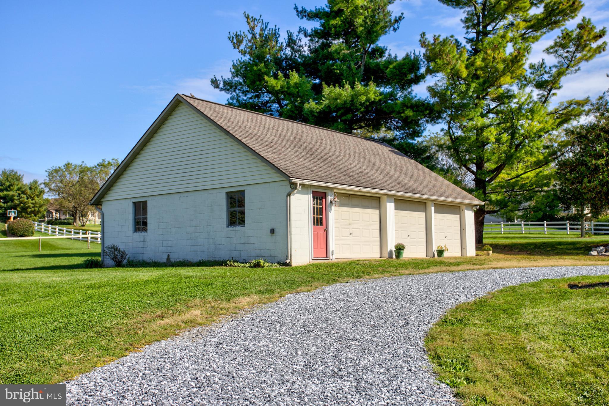 PINE HILL ESTATES - Residential