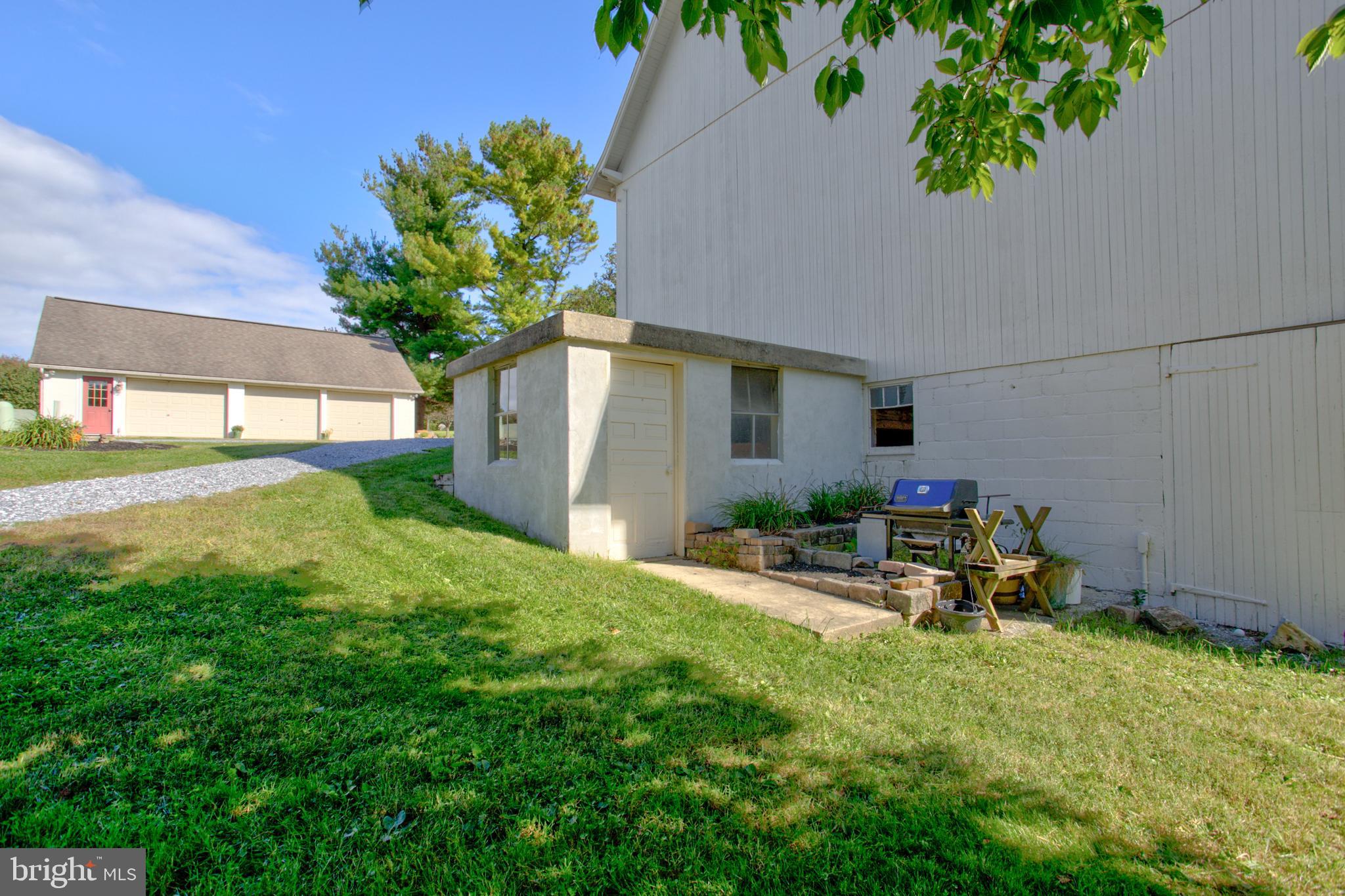 PINE HILL ESTATES - Residential