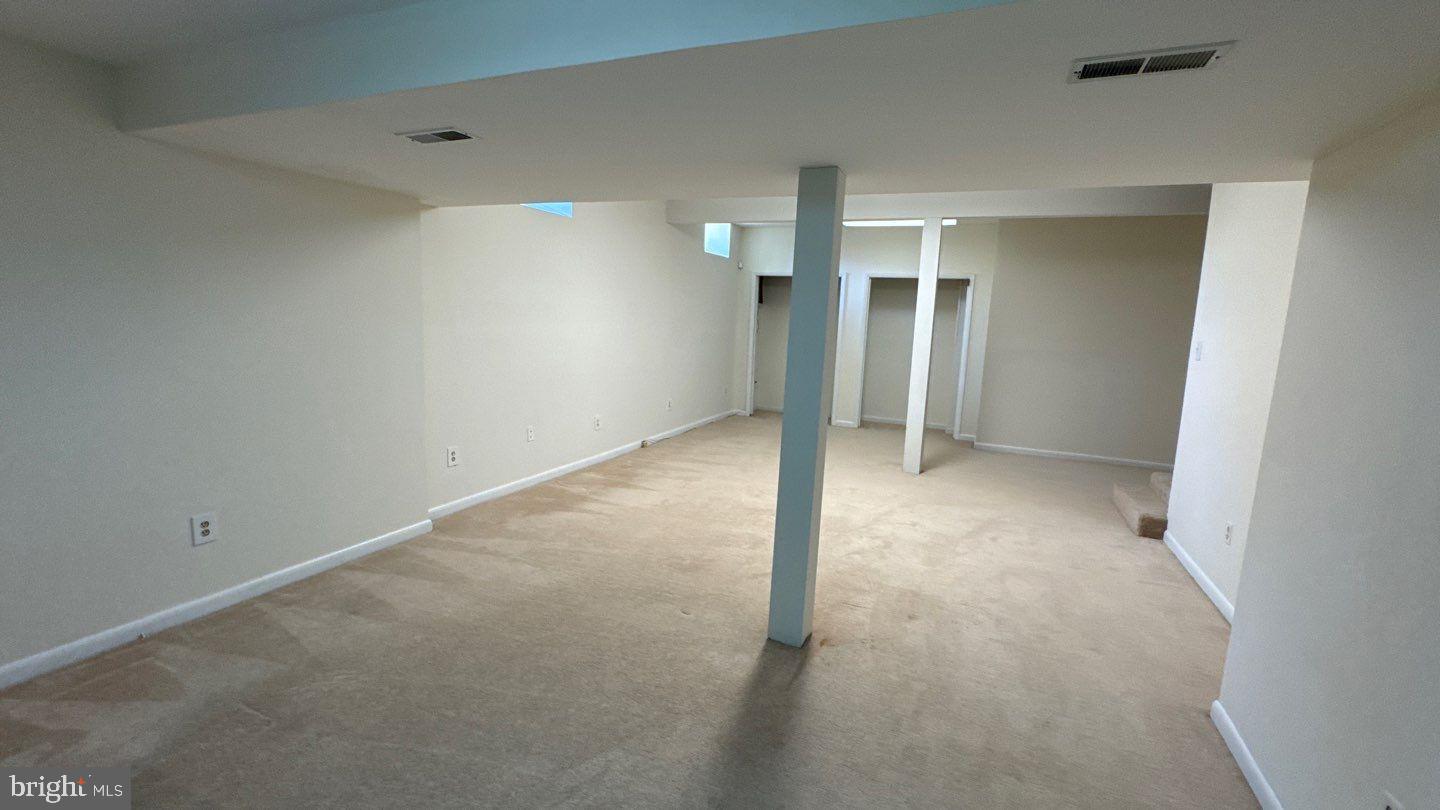 VILLAGE OF KINGS CONTRIVANCE - Residential Lease