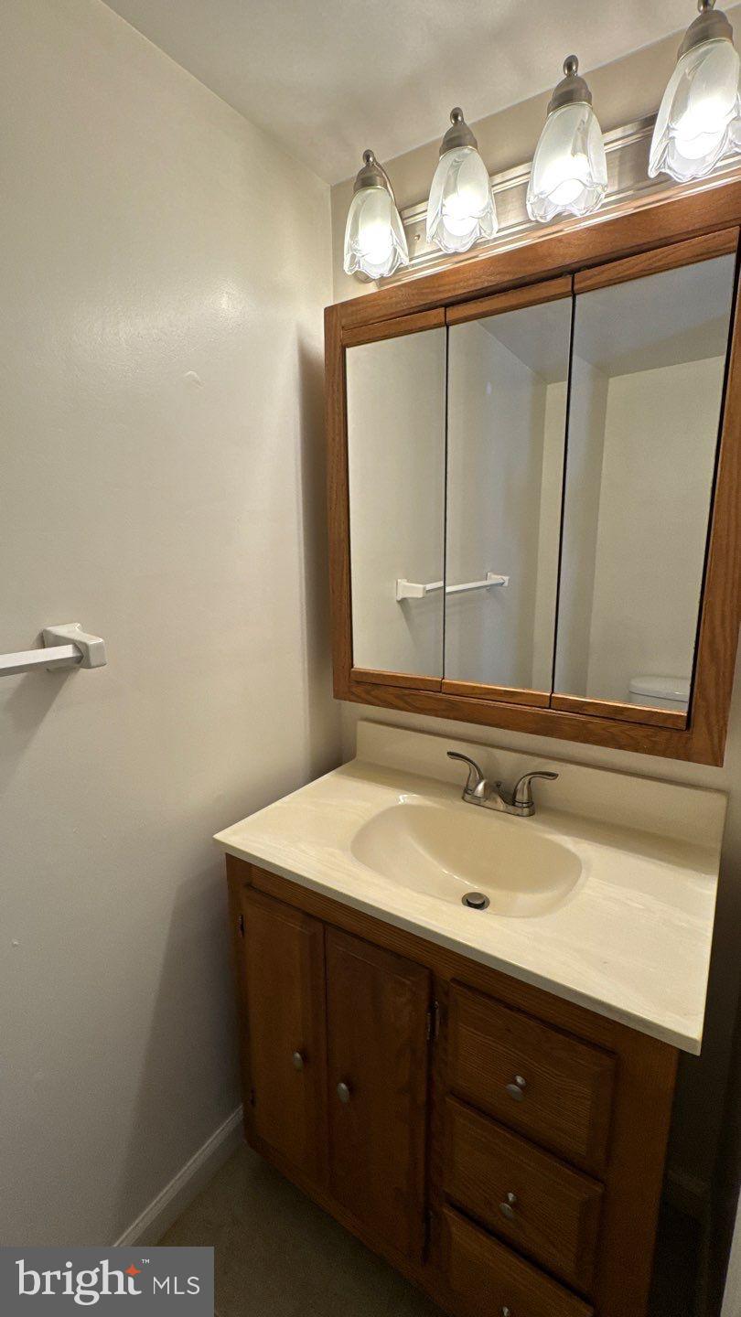 VILLAGE OF KINGS CONTRIVANCE - Residential Lease