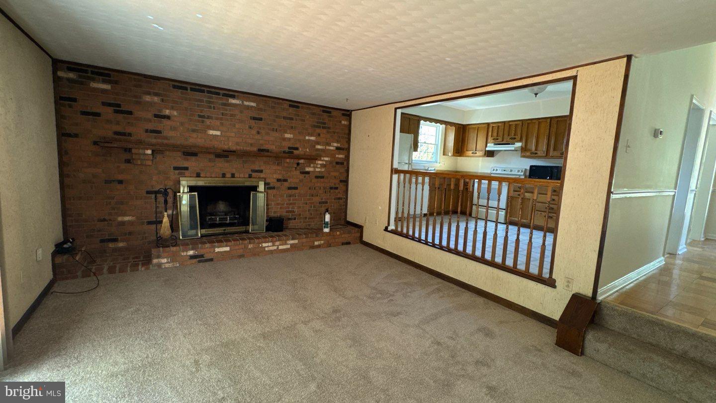 VILLAGE OF KINGS CONTRIVANCE - Residential Lease