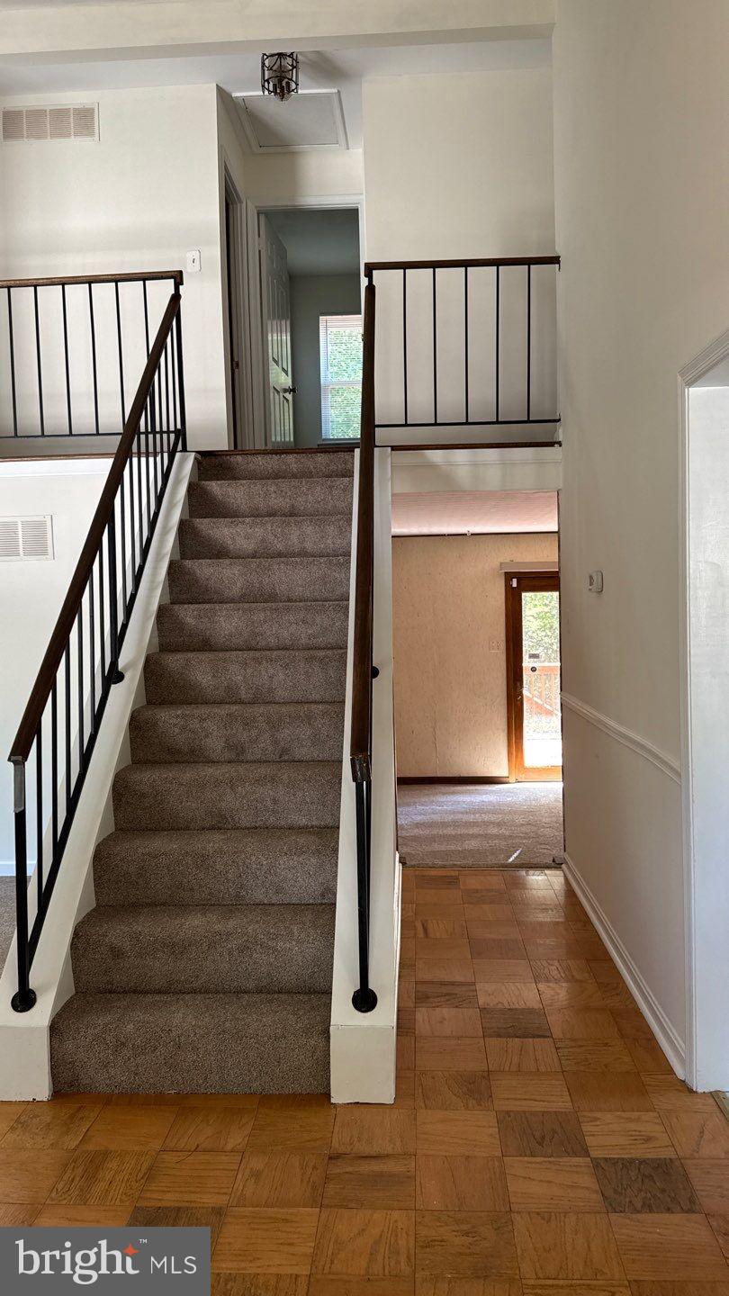 VILLAGE OF KINGS CONTRIVANCE - Residential Lease