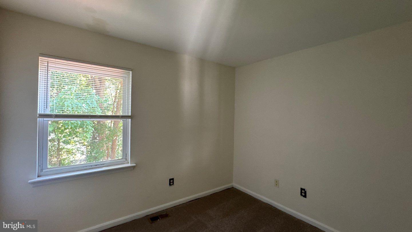 VILLAGE OF KINGS CONTRIVANCE - Residential Lease