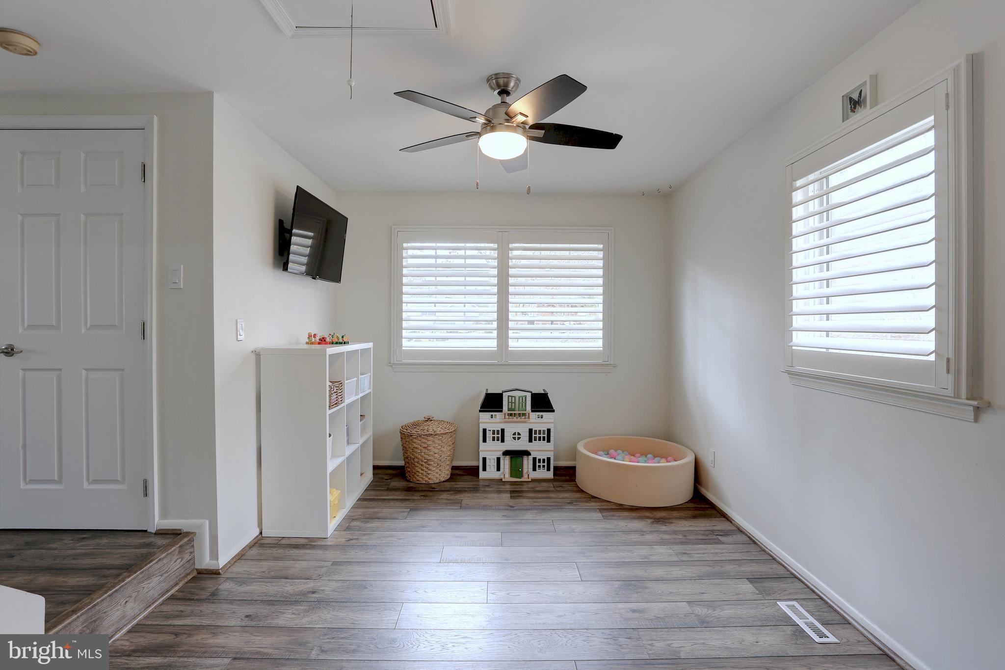 CHELSEA BEACH - Residential