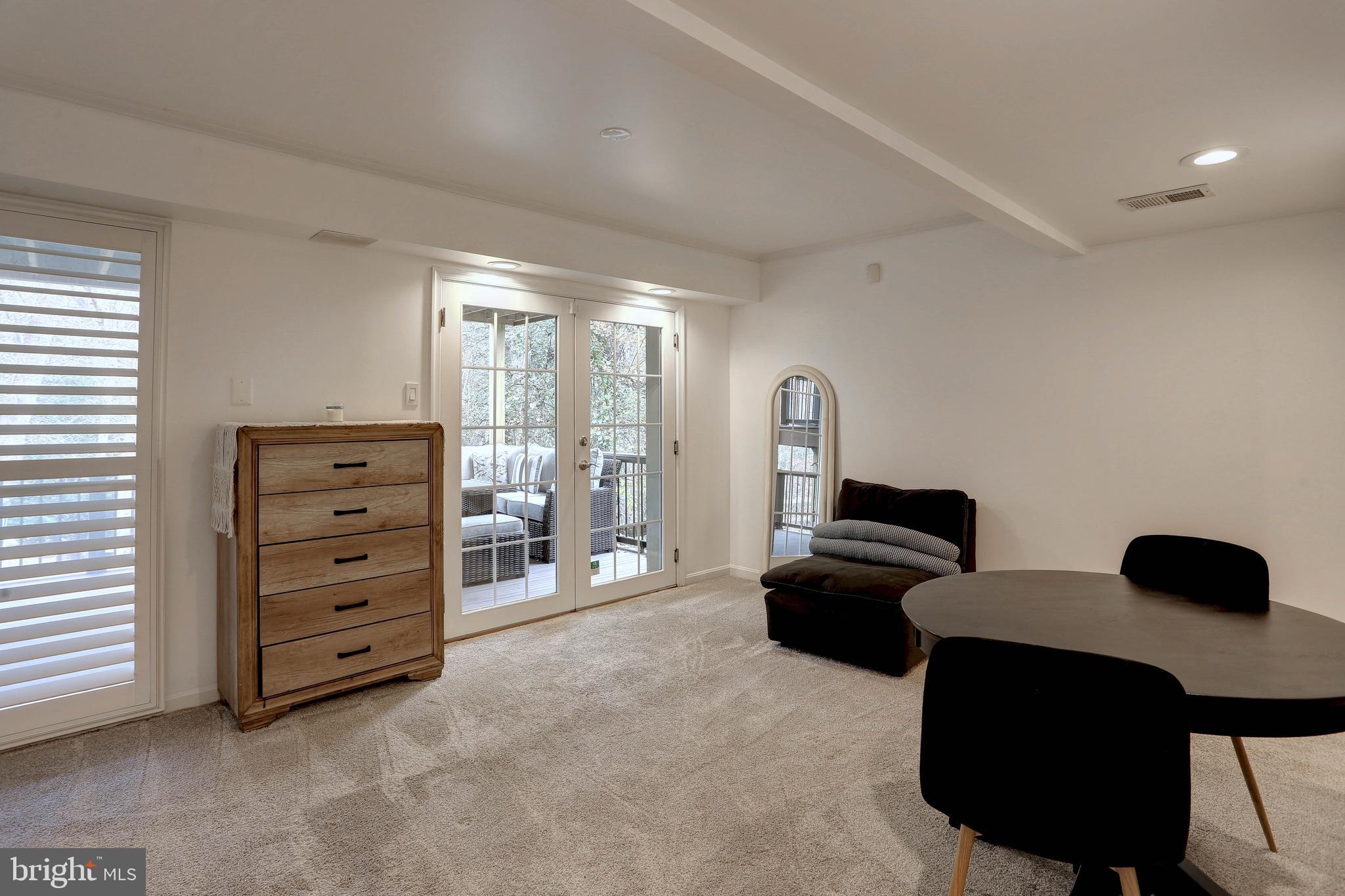 CHELSEA BEACH - Residential