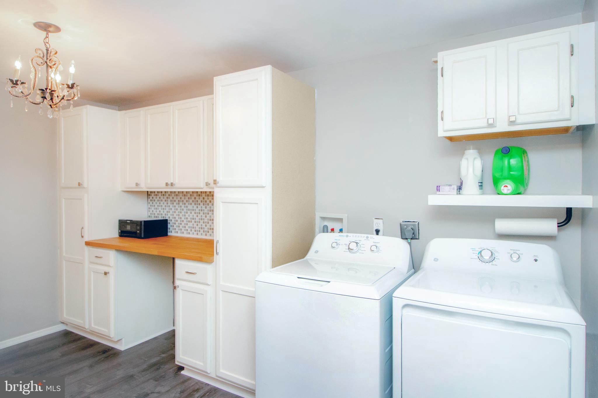 POTOMAC LAKES - Residential