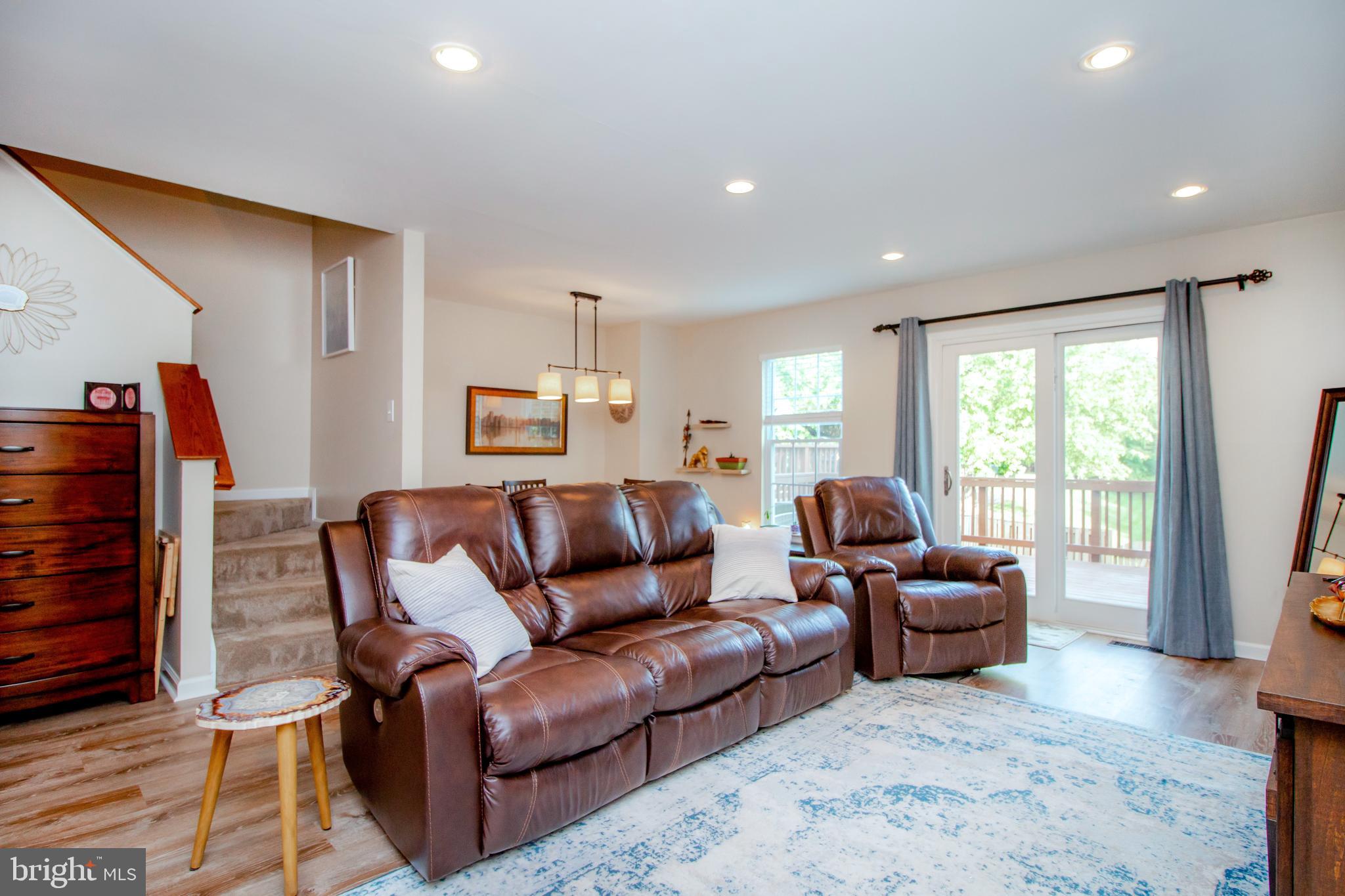 POTOMAC LAKES - Residential