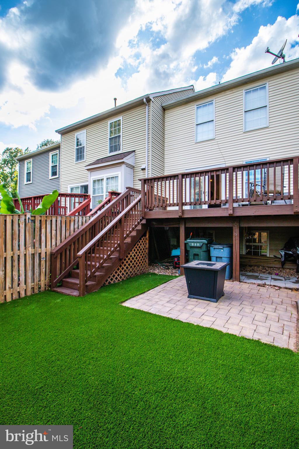 POTOMAC LAKES - Residential