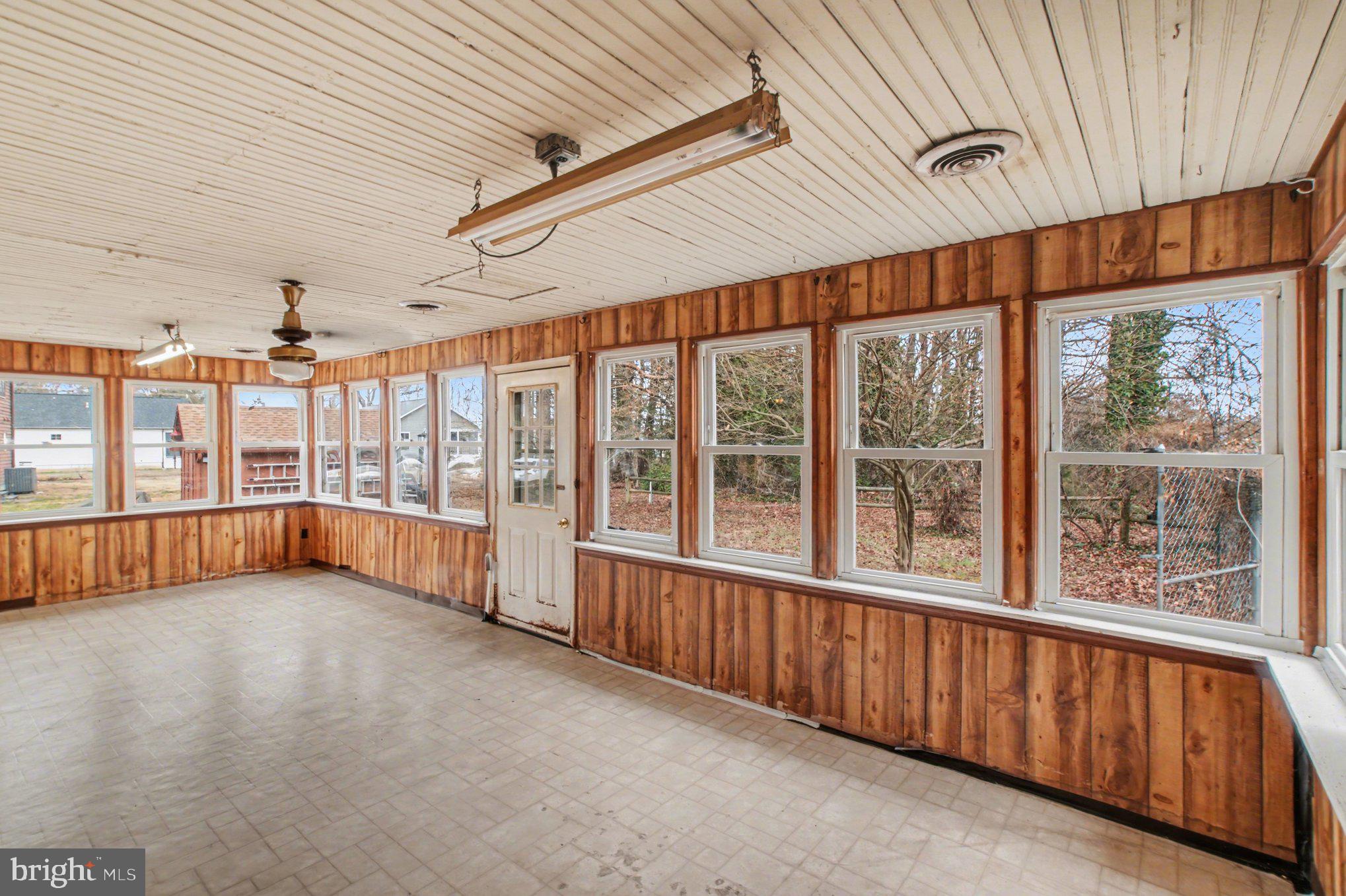 WESTMORELAND SHORES - Residential