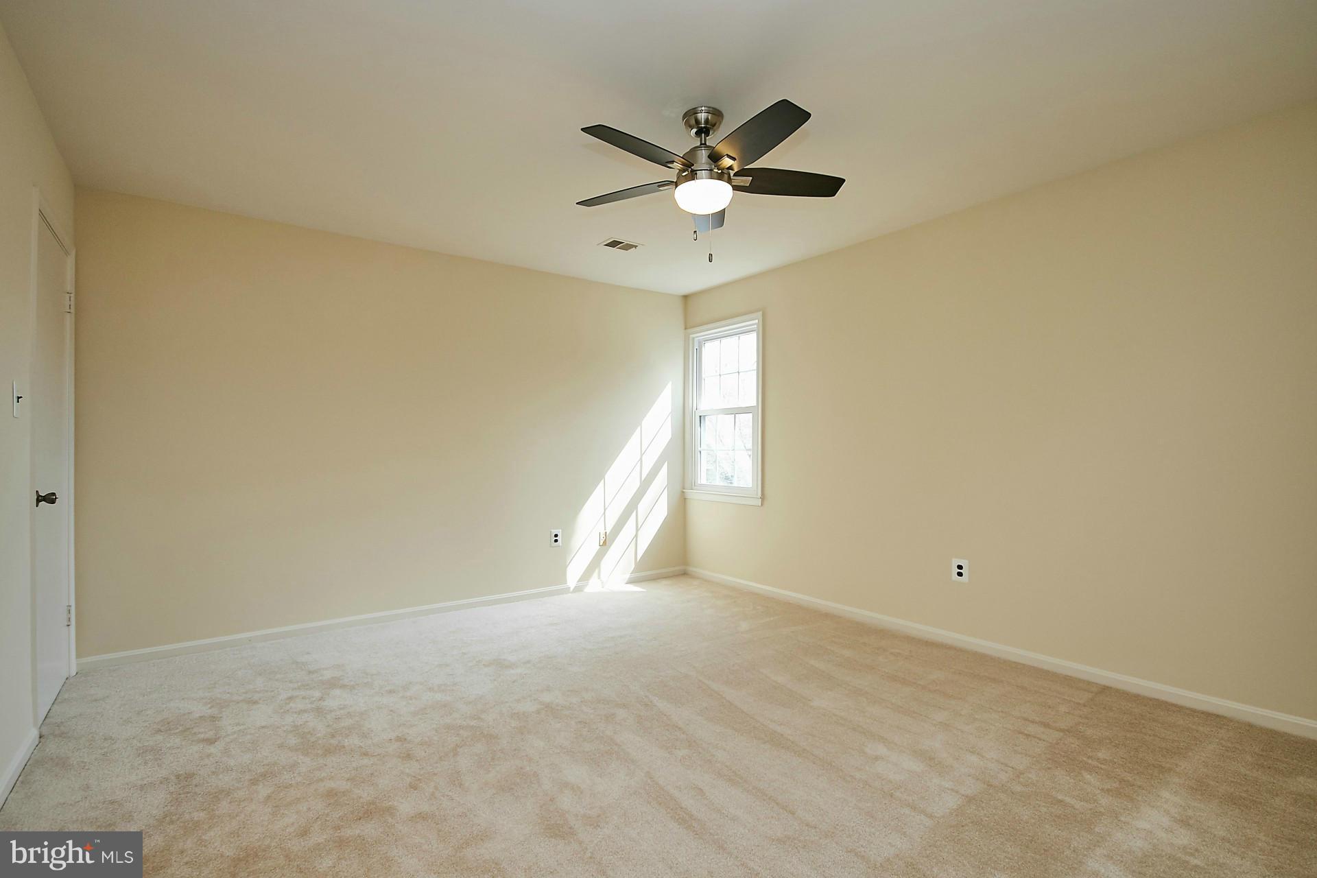 MIDDLERIDGE - Residential