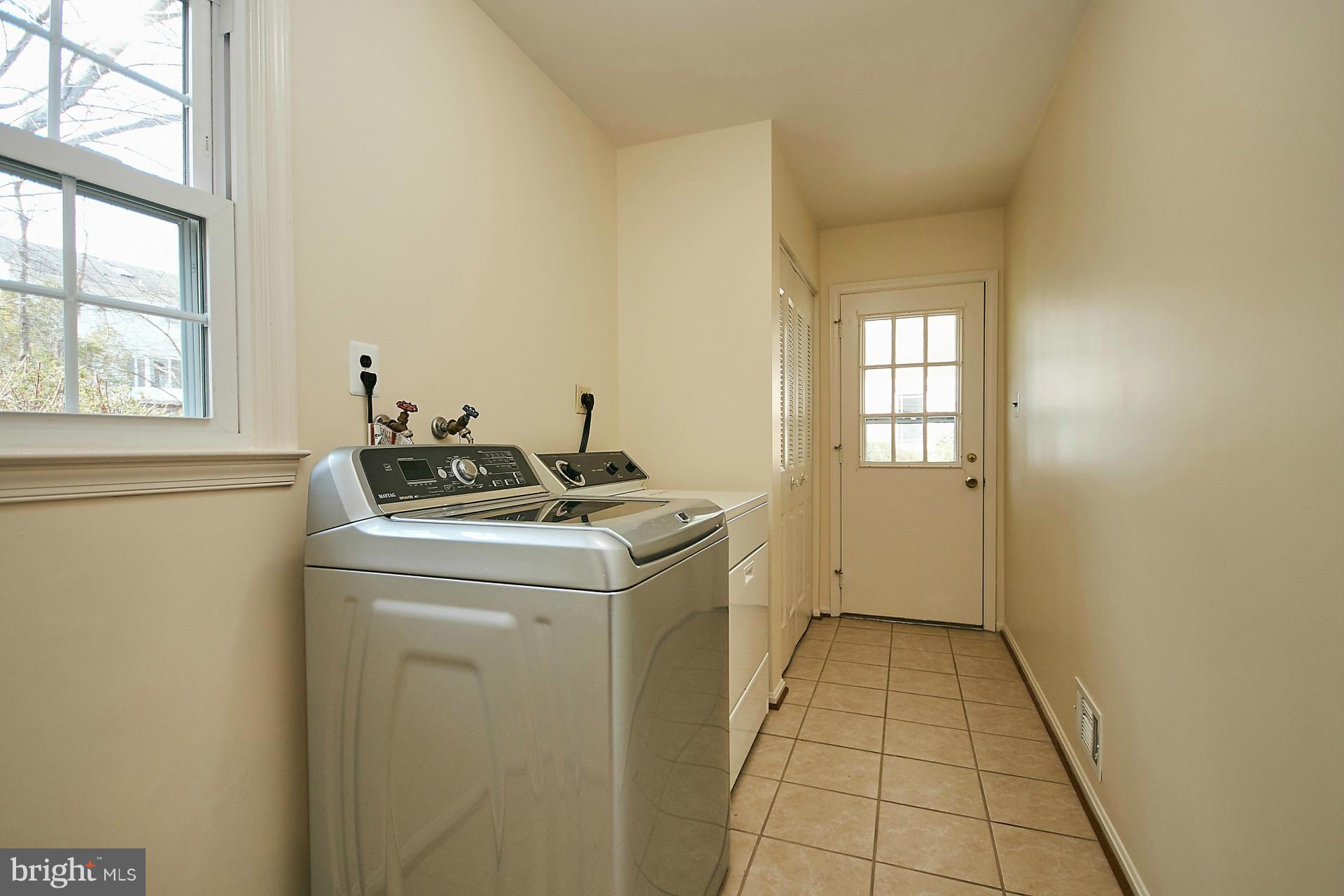 MIDDLERIDGE - Residential