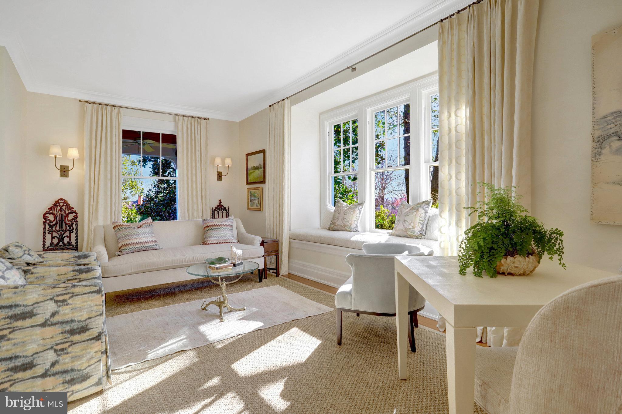 ROSEMONT - Residential