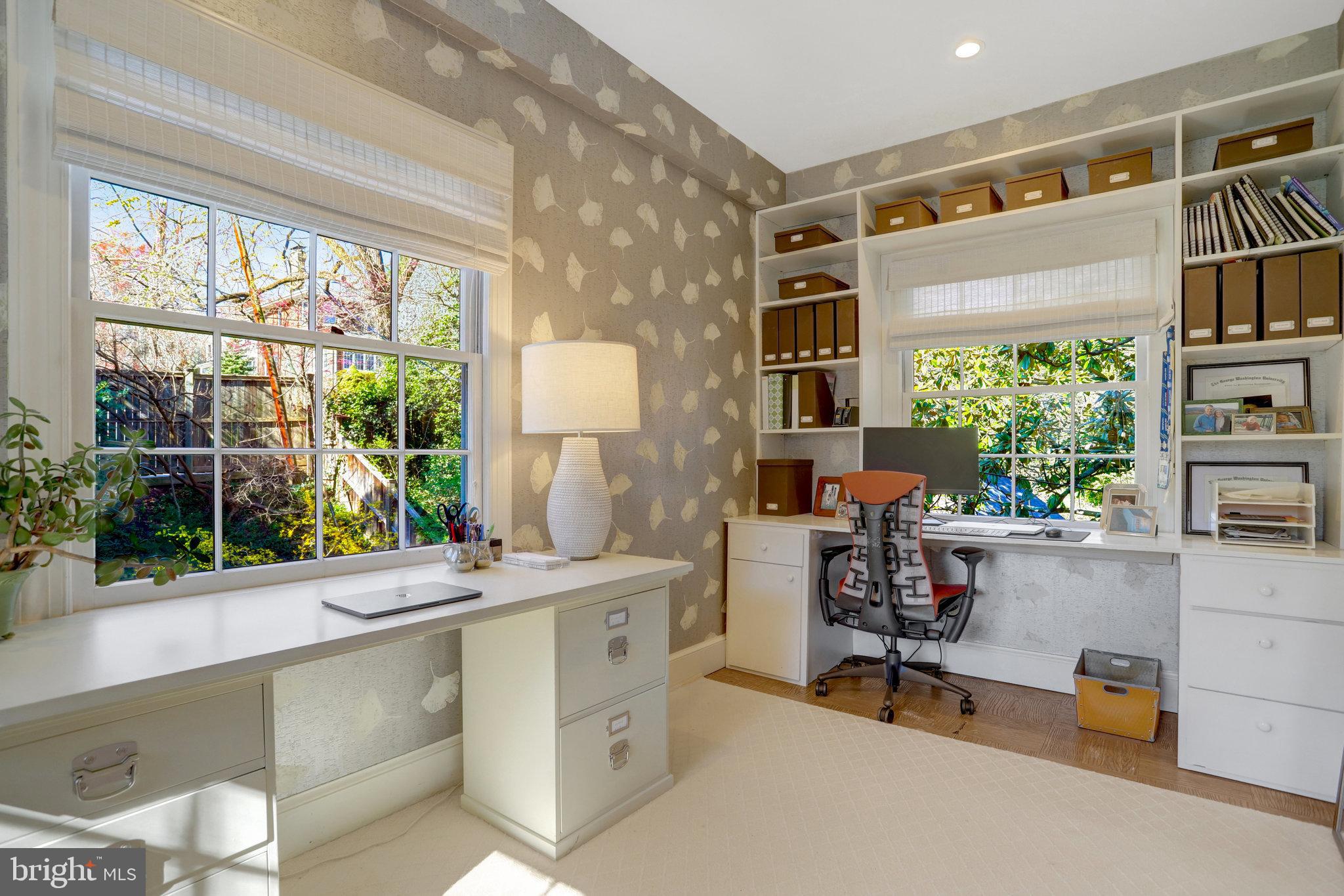 ROSEMONT - Residential