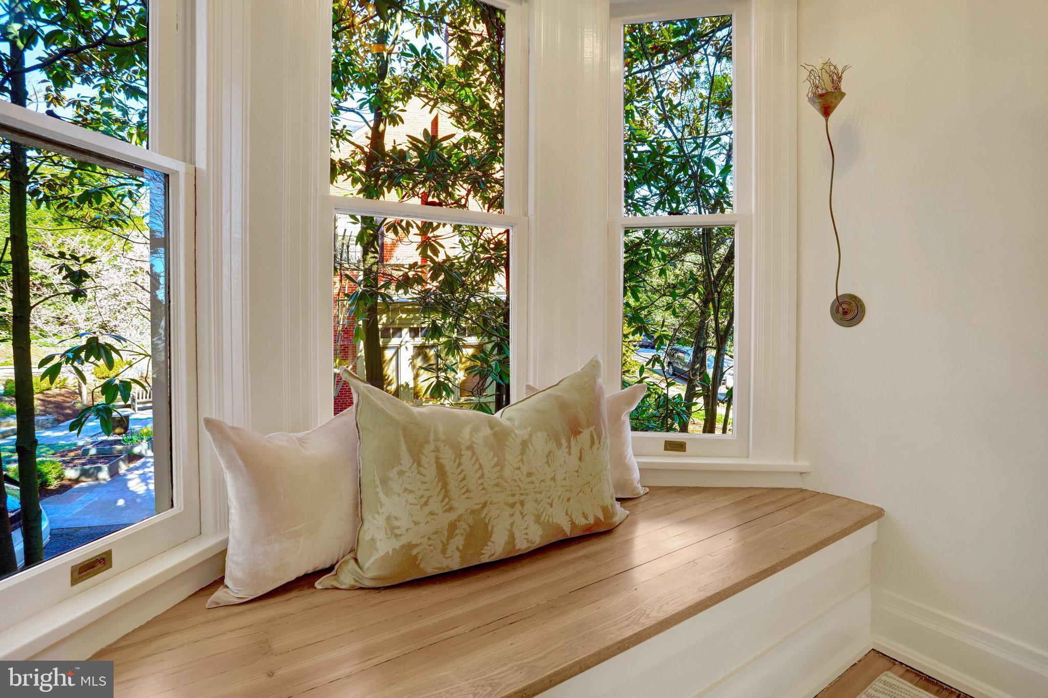 ROSEMONT - Residential