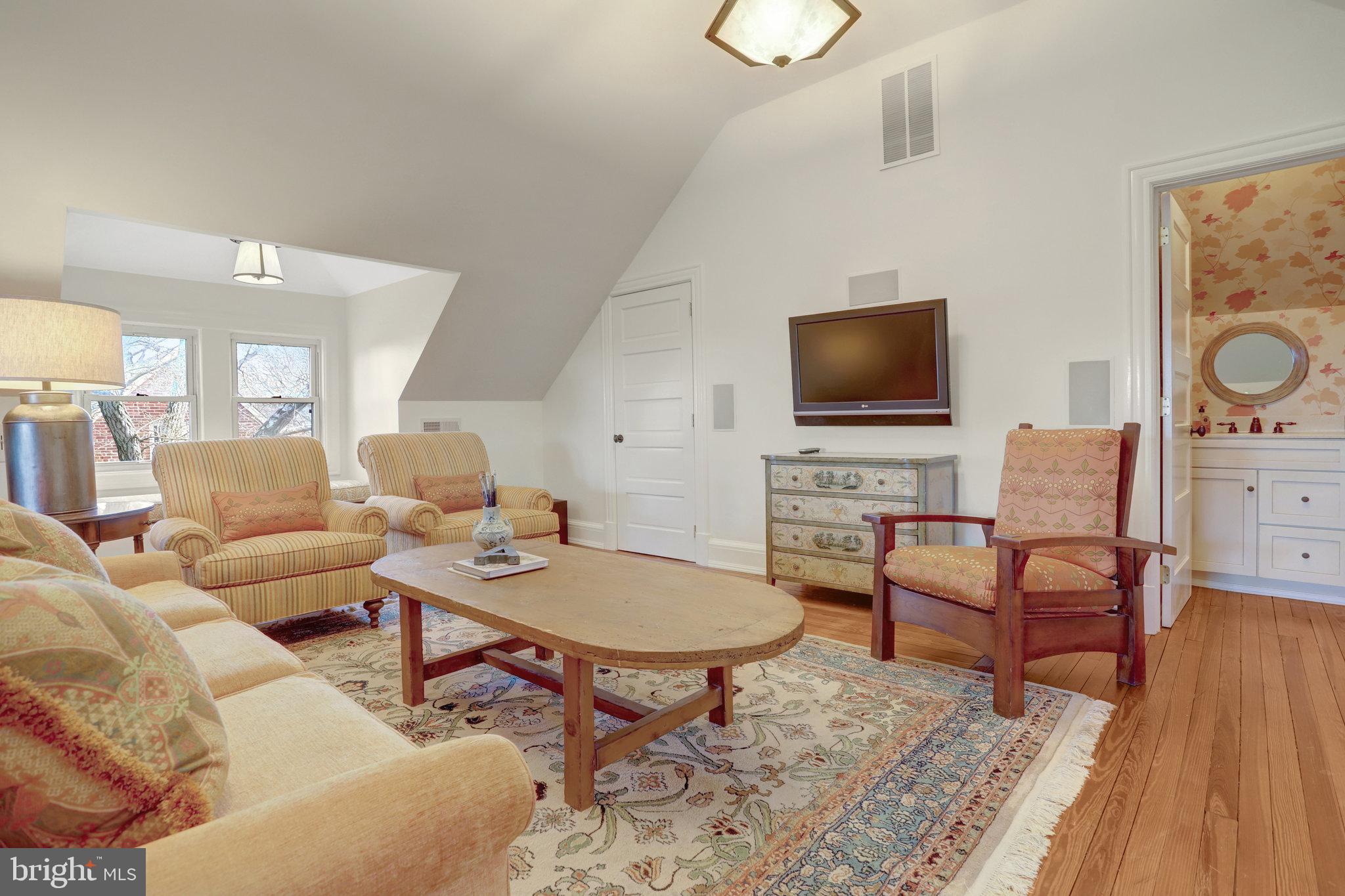 ROSEMONT - Residential