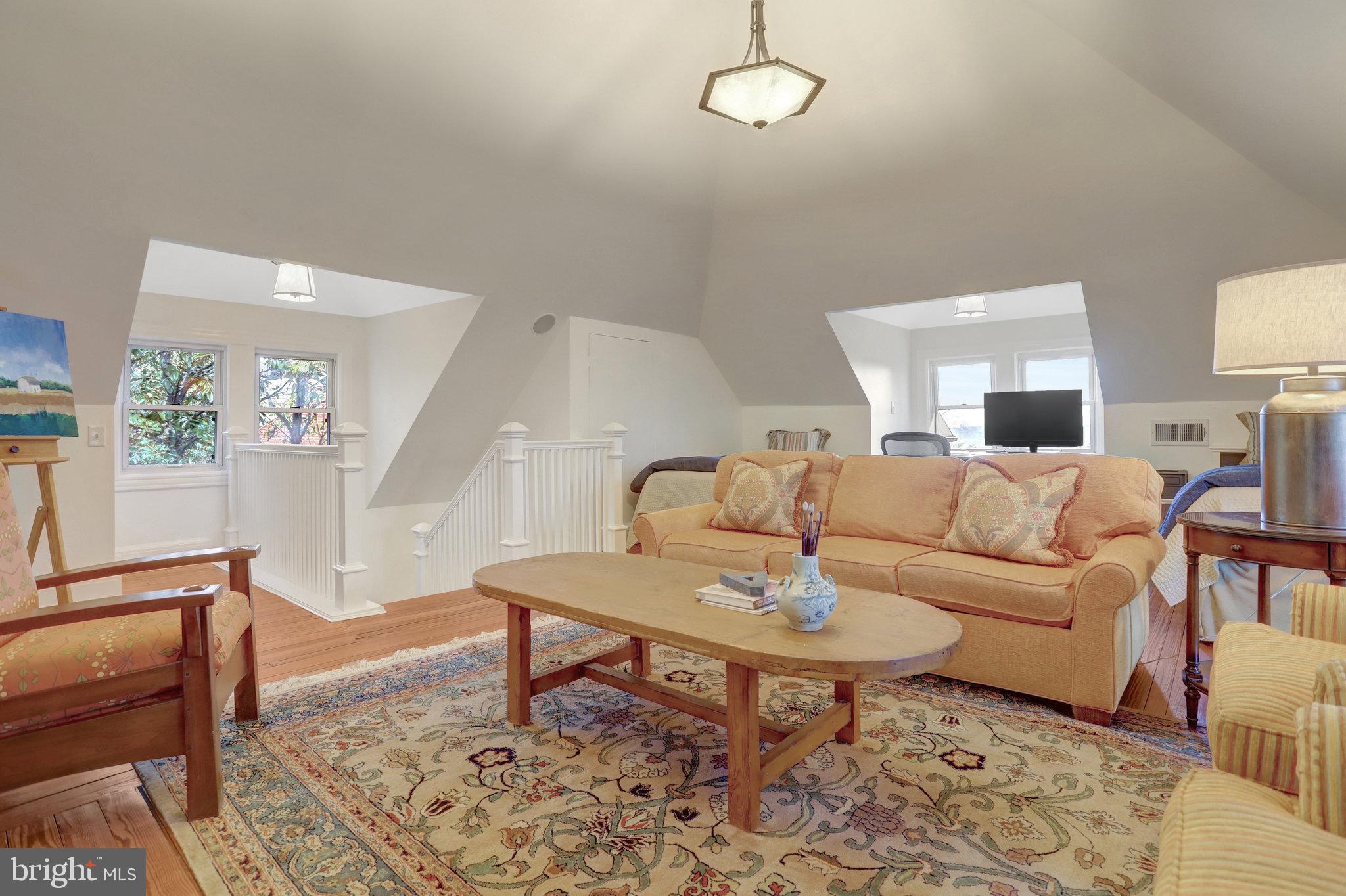 ROSEMONT - Residential