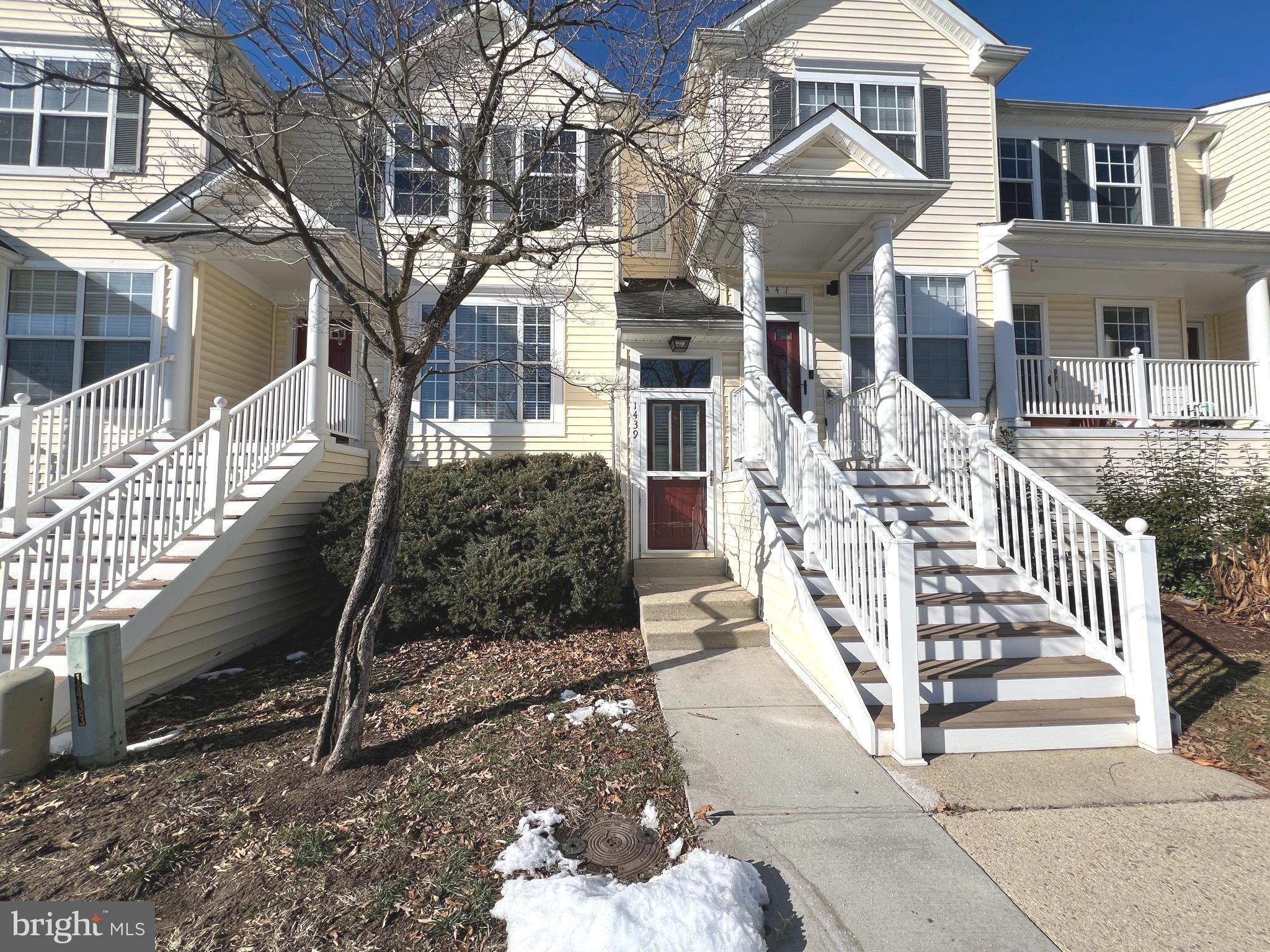 CEDAR GROVE AT CROFTON - Residential Lease