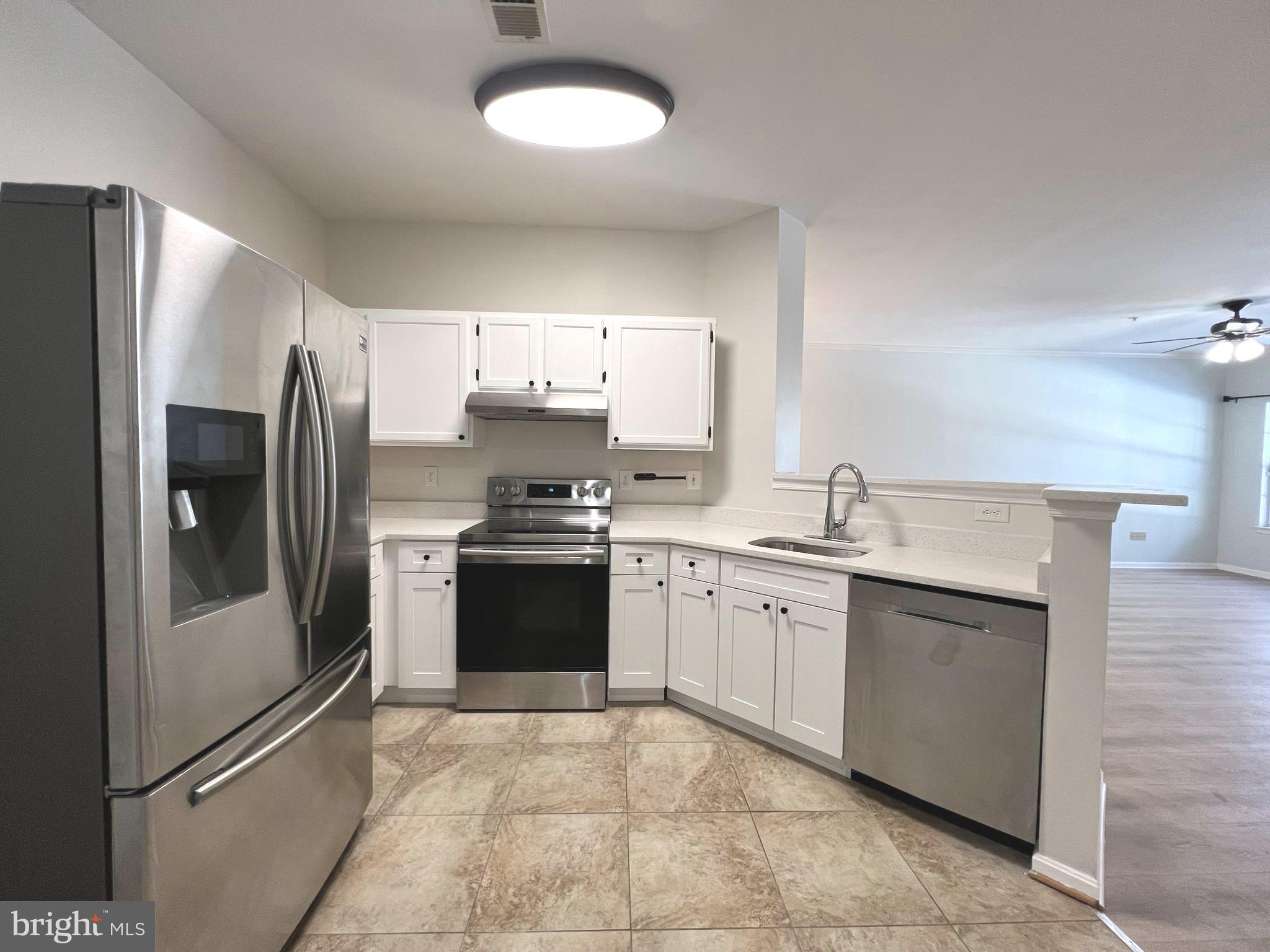 CEDAR GROVE AT CROFTON - Residential Lease