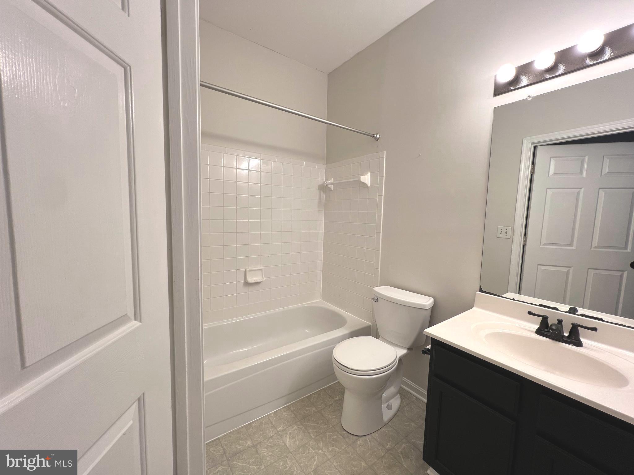 CEDAR GROVE AT CROFTON - Residential Lease