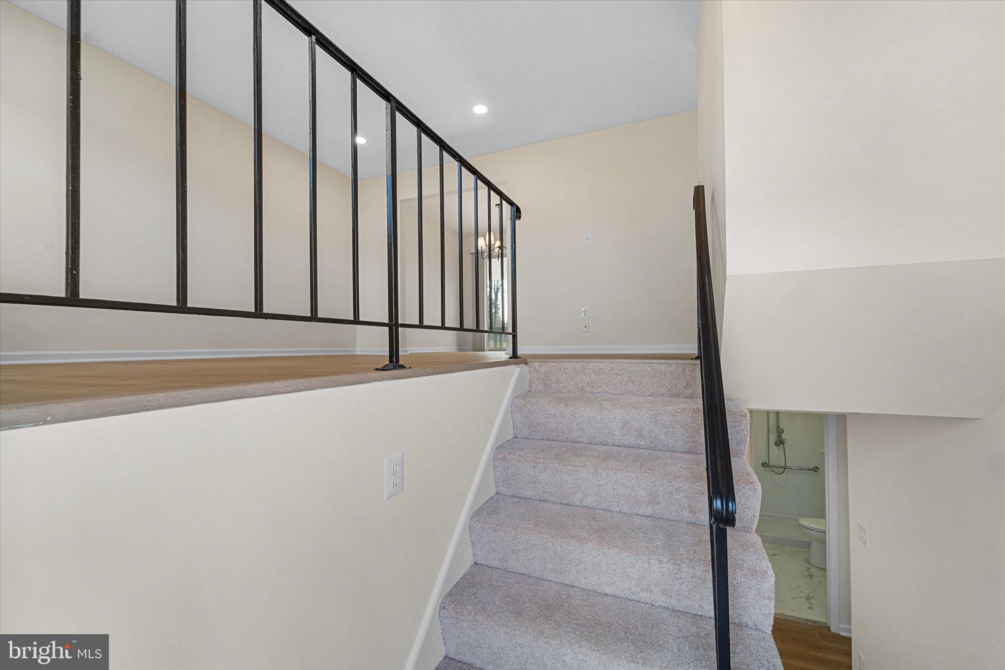 13899 MONTOCLAIR LANE