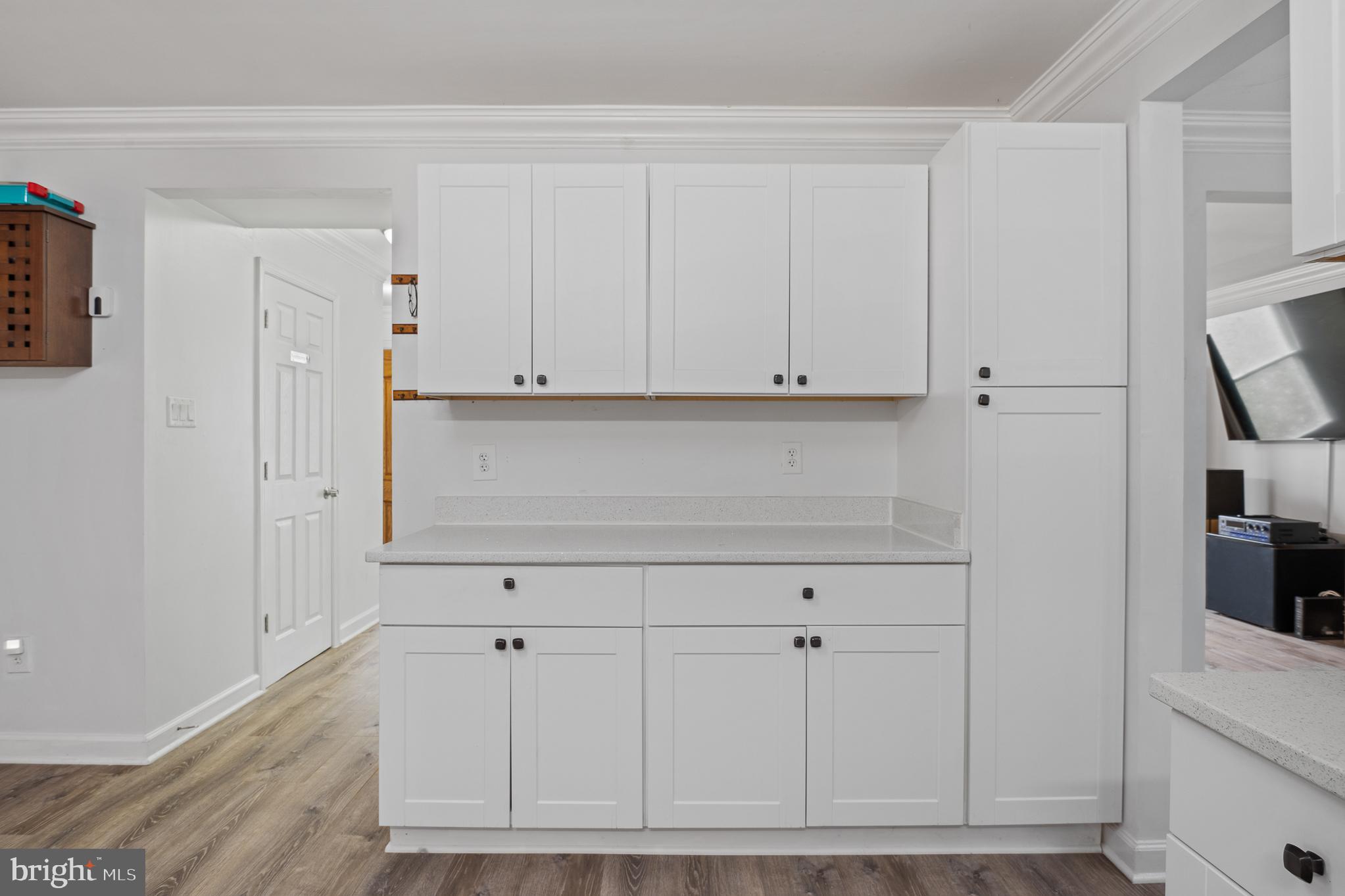 GOLDEN TREE - Residential