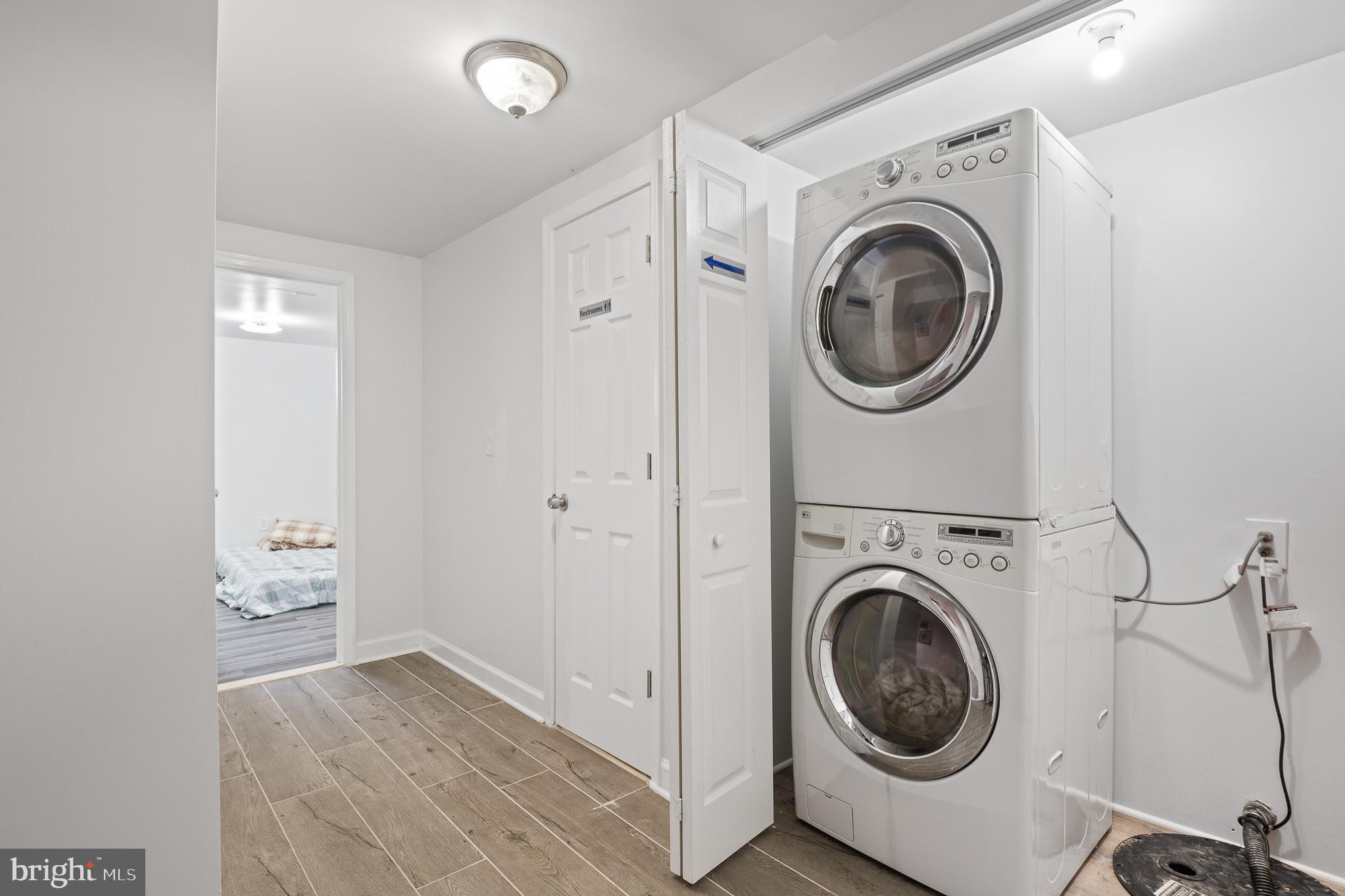 GOLDEN TREE - Residential