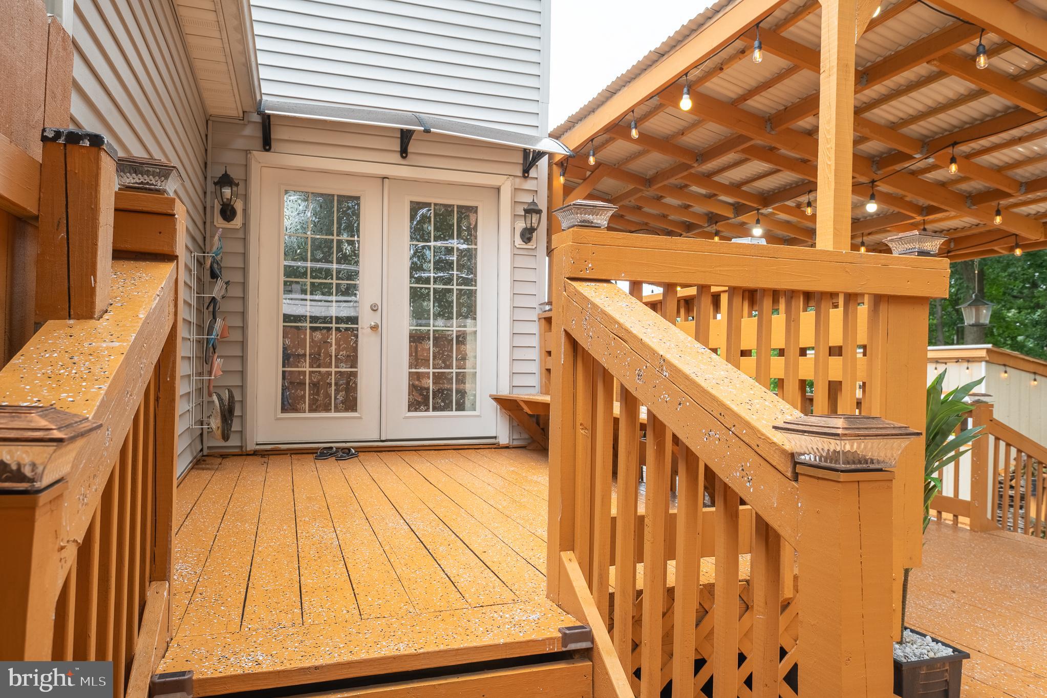 GOLDEN TREE - Residential