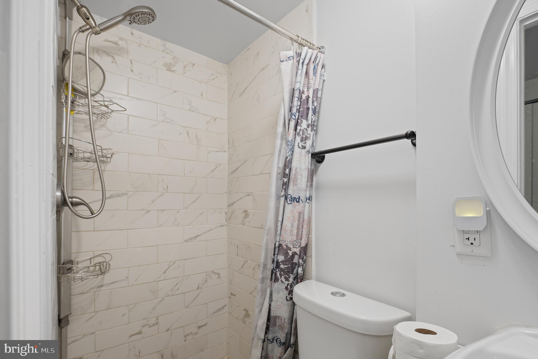 GOLDEN TREE - Residential