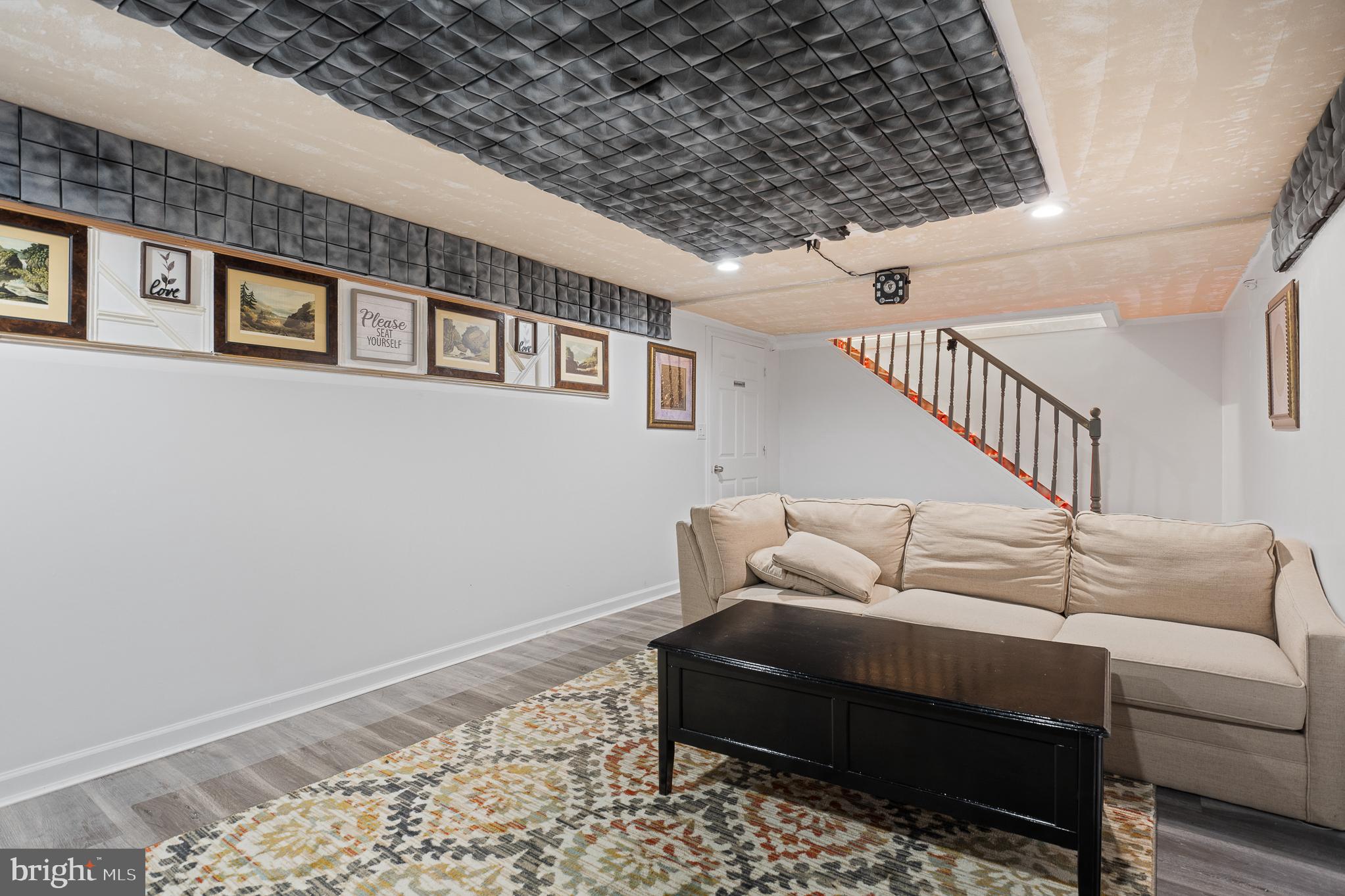 GOLDEN TREE - Residential