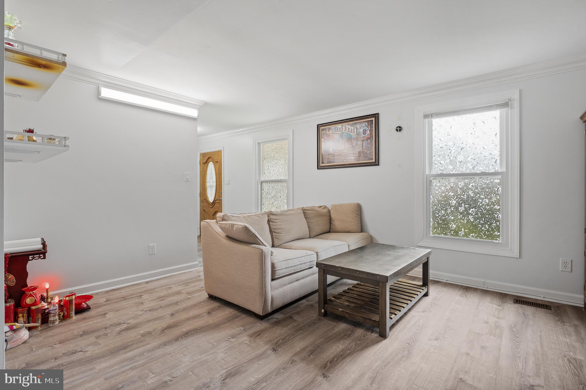 GOLDEN TREE - Residential