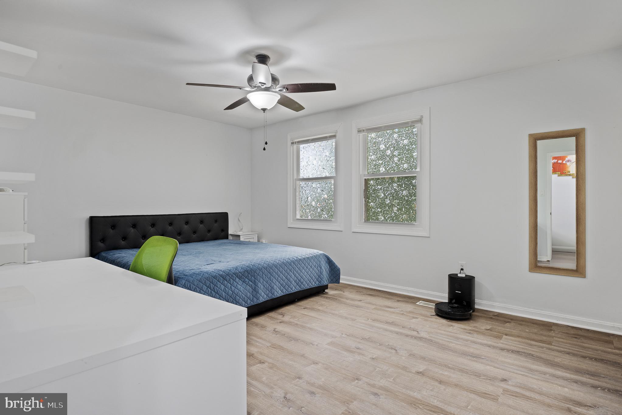 GOLDEN TREE - Residential