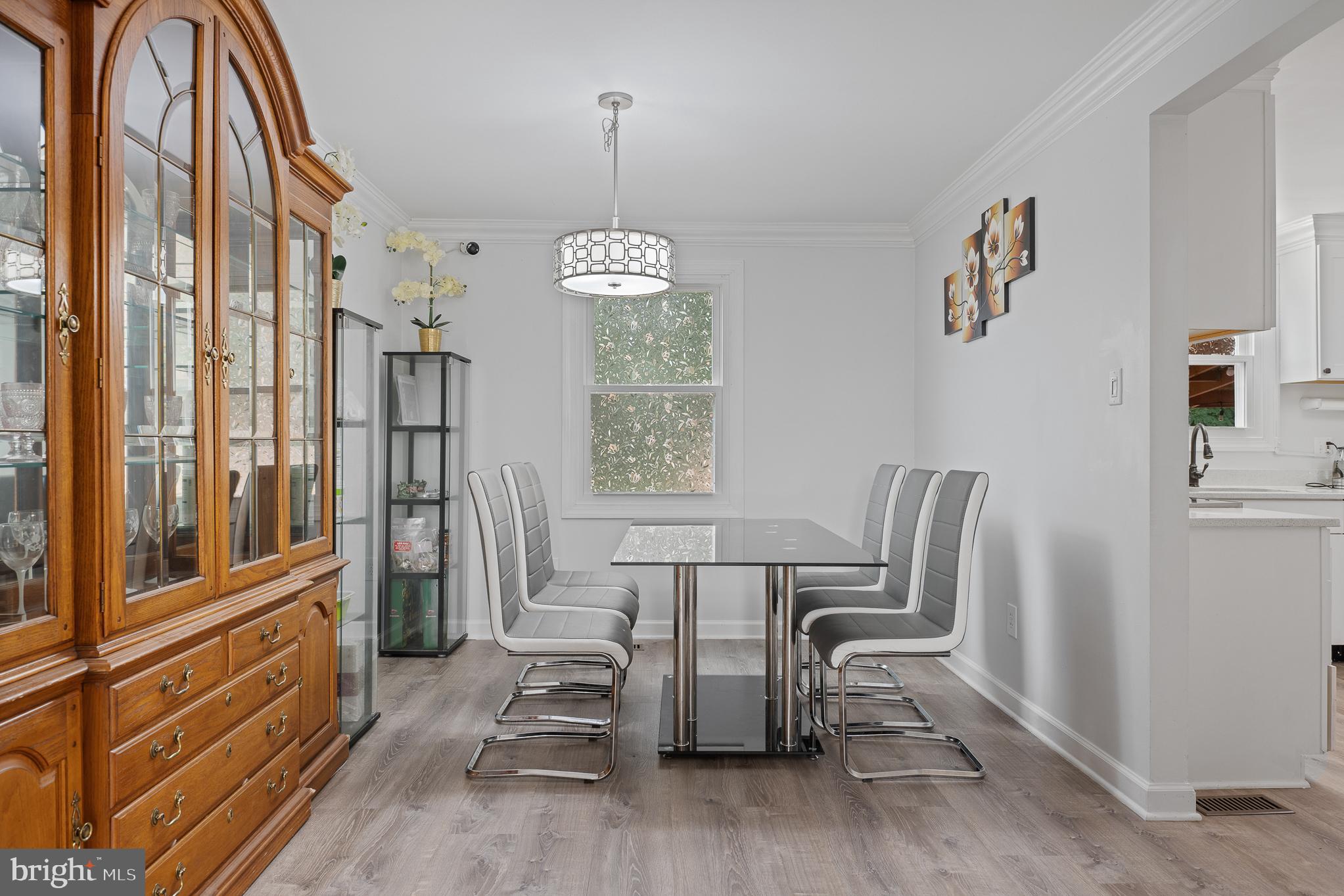 GOLDEN TREE - Residential