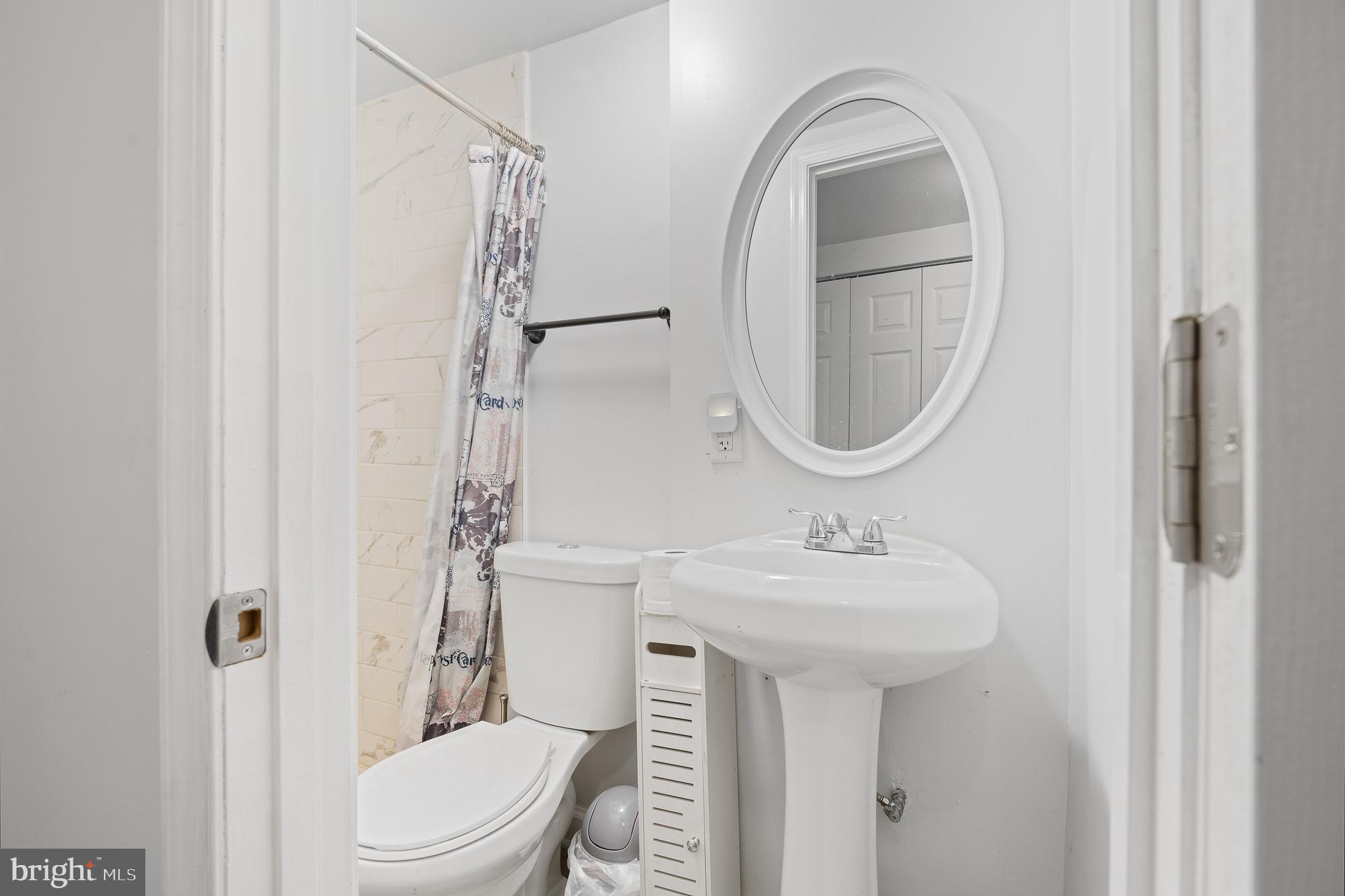 GOLDEN TREE - Residential