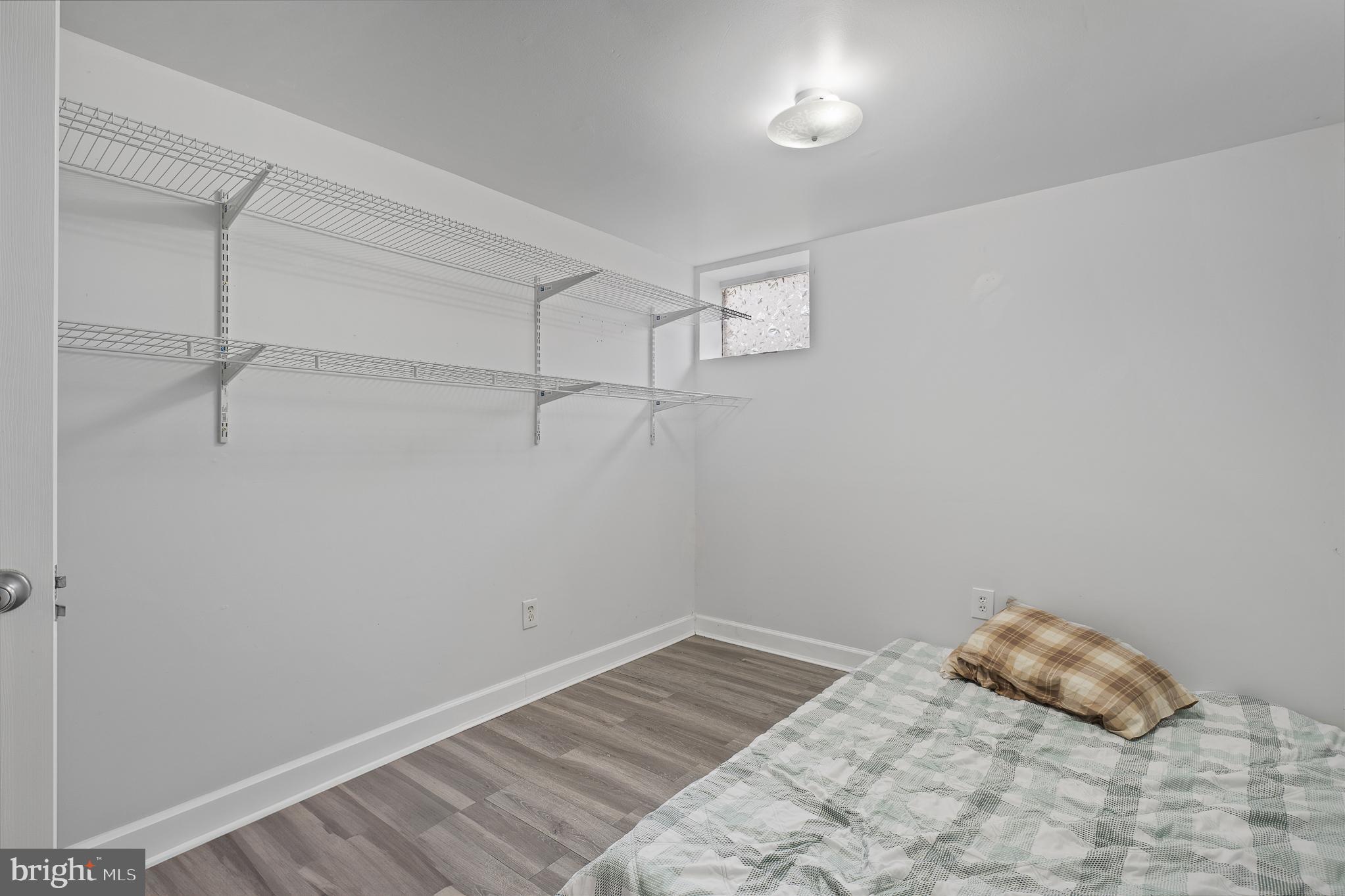 GOLDEN TREE - Residential