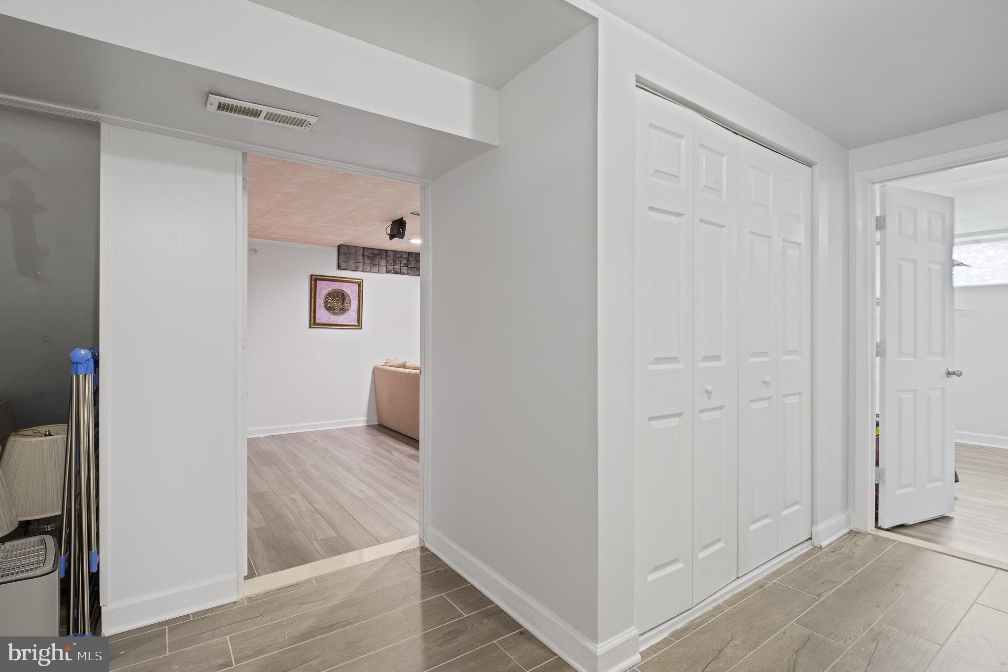 GOLDEN TREE - Residential