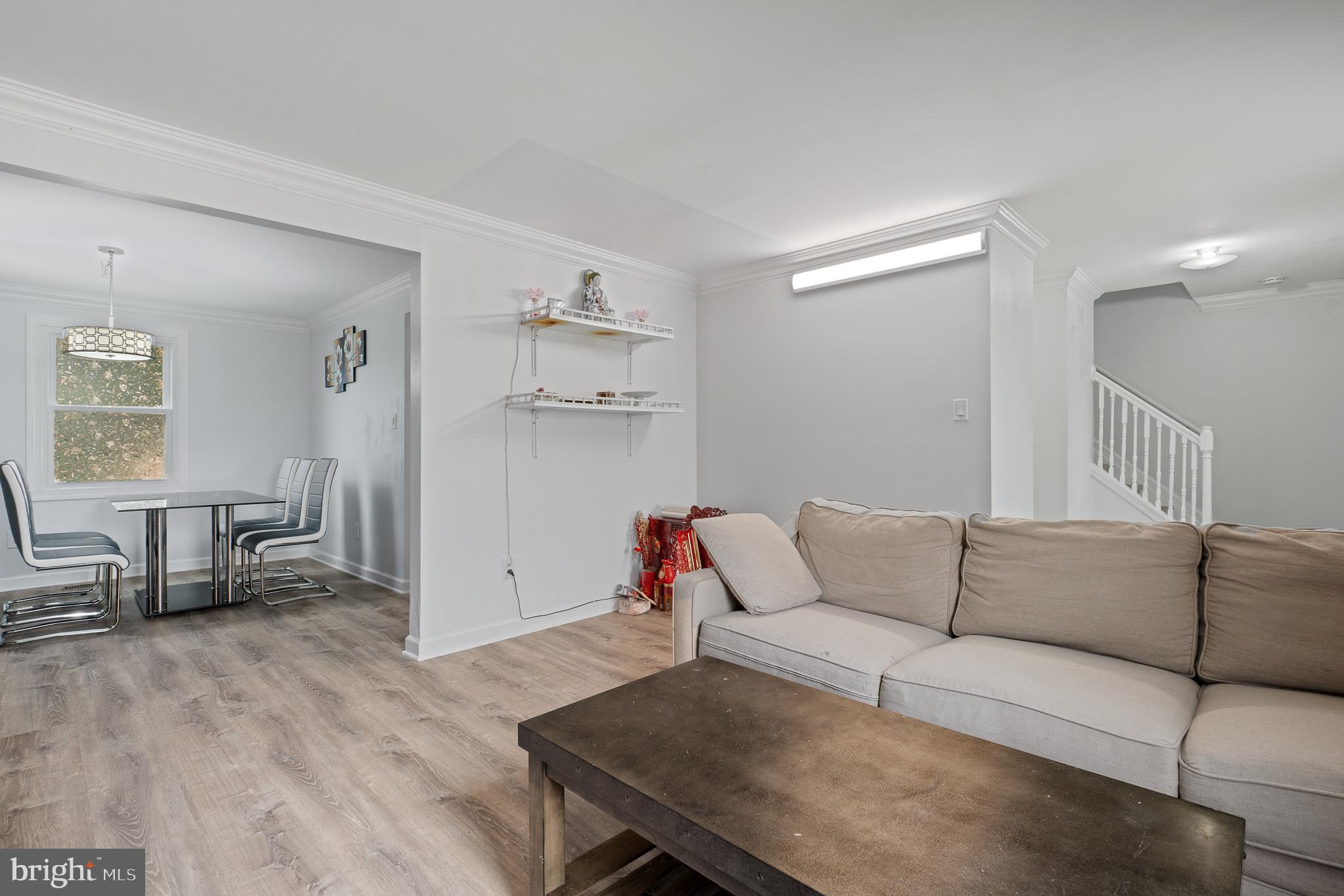 GOLDEN TREE - Residential