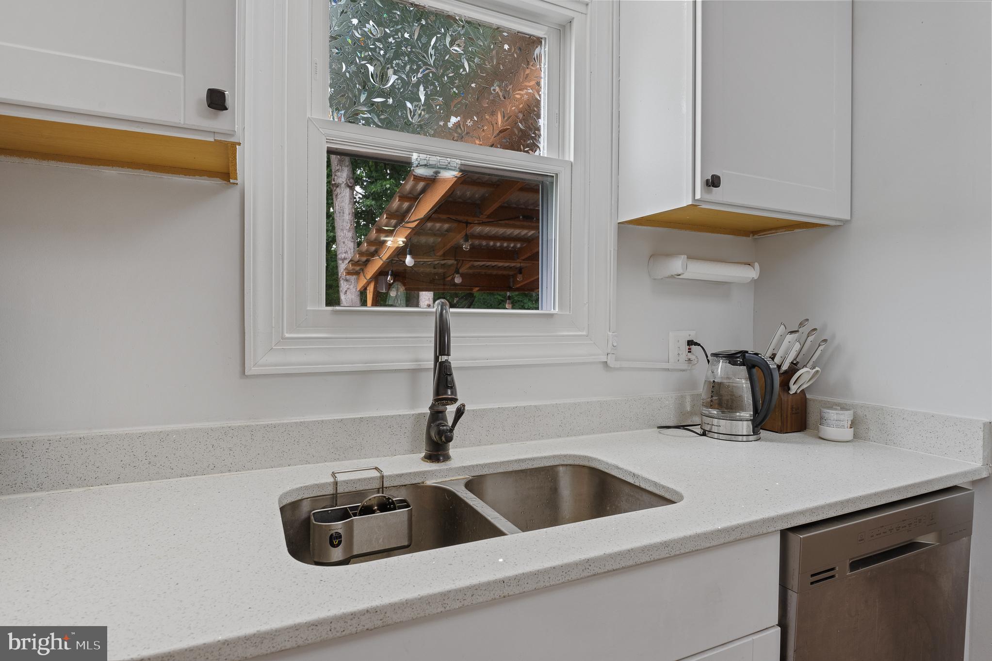 GOLDEN TREE - Residential