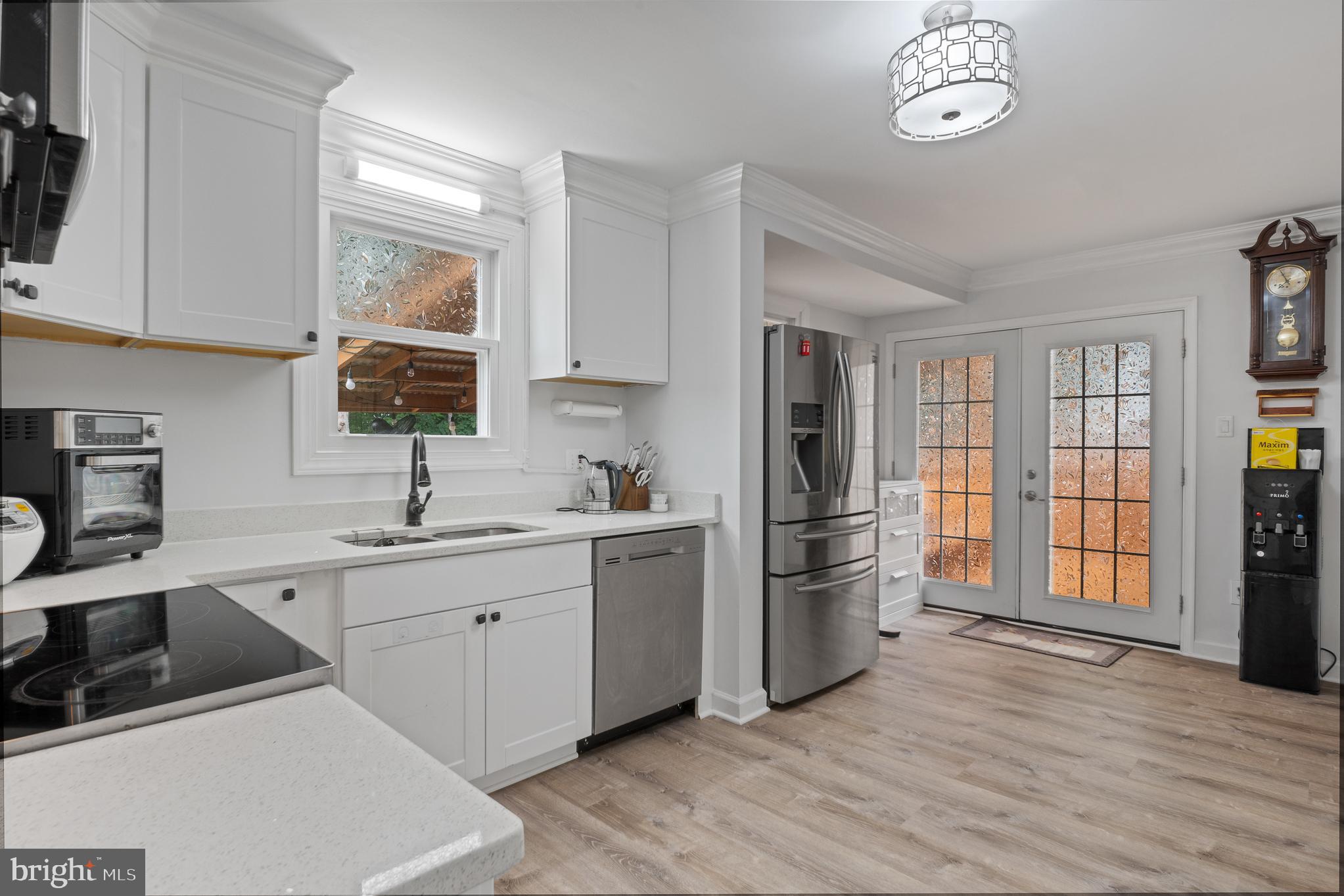 GOLDEN TREE - Residential